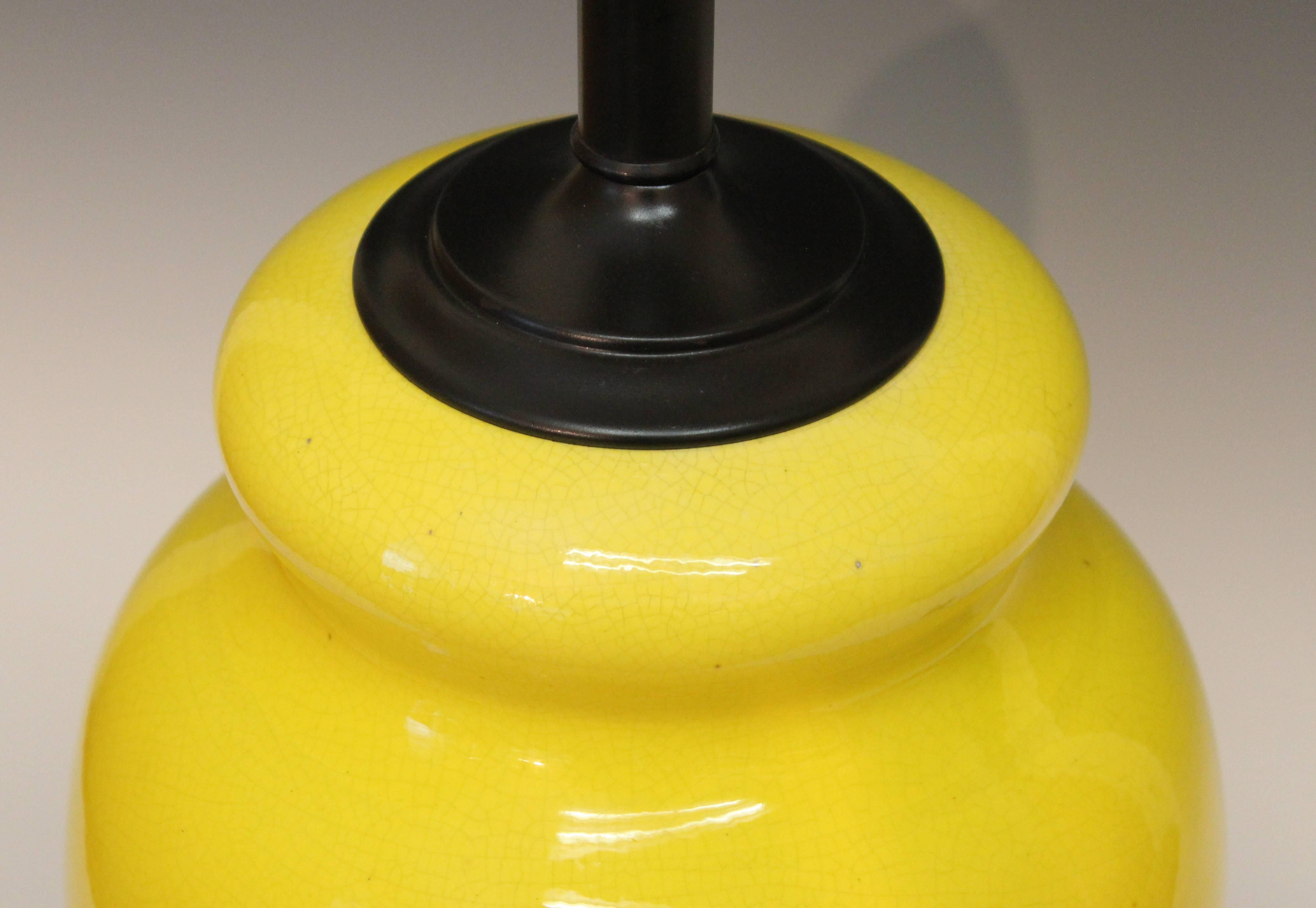 Alvino Bagni Atomic Chrome Crackle Yellow Italian Pottery Raymor Gourd Lamp In Excellent Condition In Wilton, CT