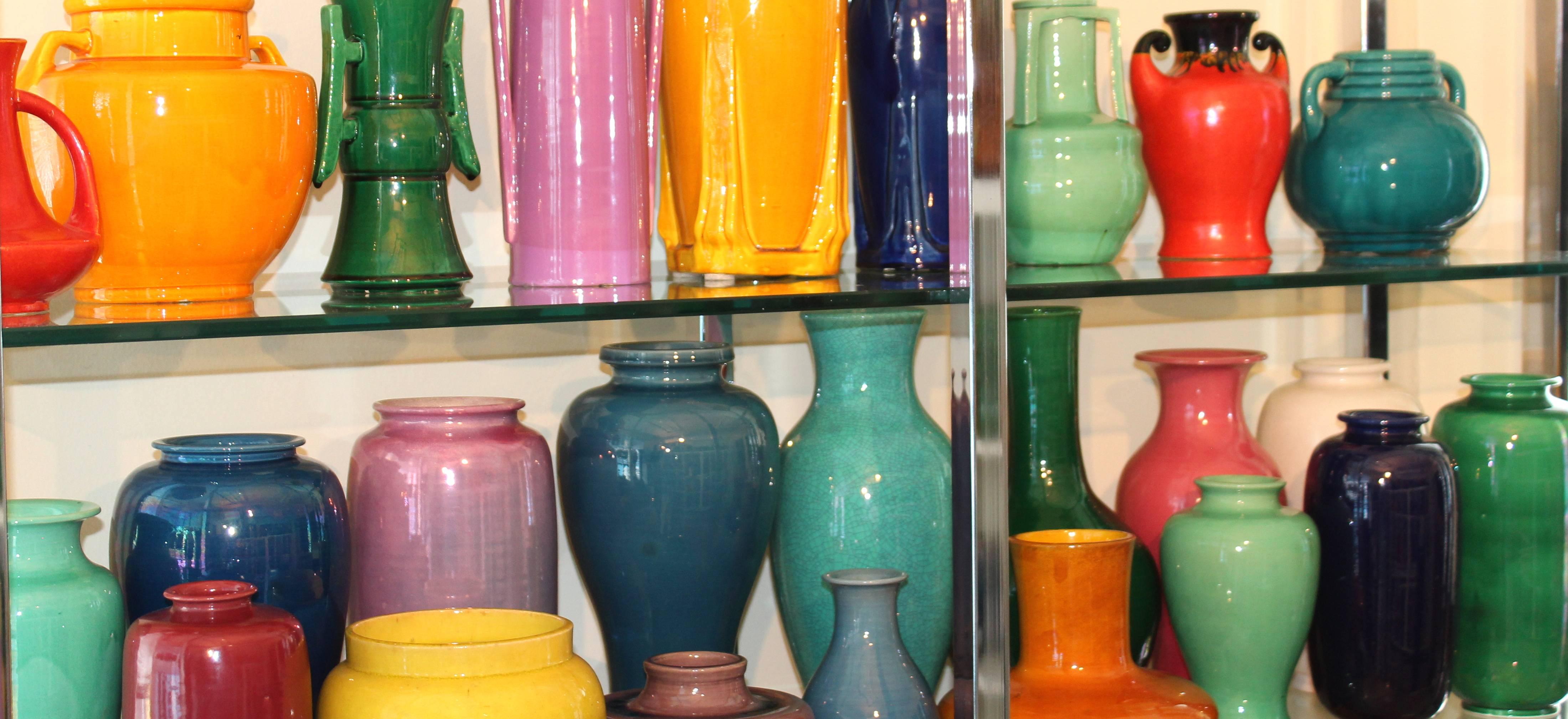 Awaji Pottery Japanese Art Deco Vase with Bright Yellow Monochrome Glaze For Sale 3
