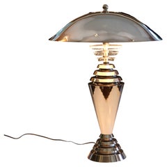 Lampe im Vintage-Art-Déco-Stil aus poliertem Chrom und Lucite von Skyscraper Sunset Lamp Co.