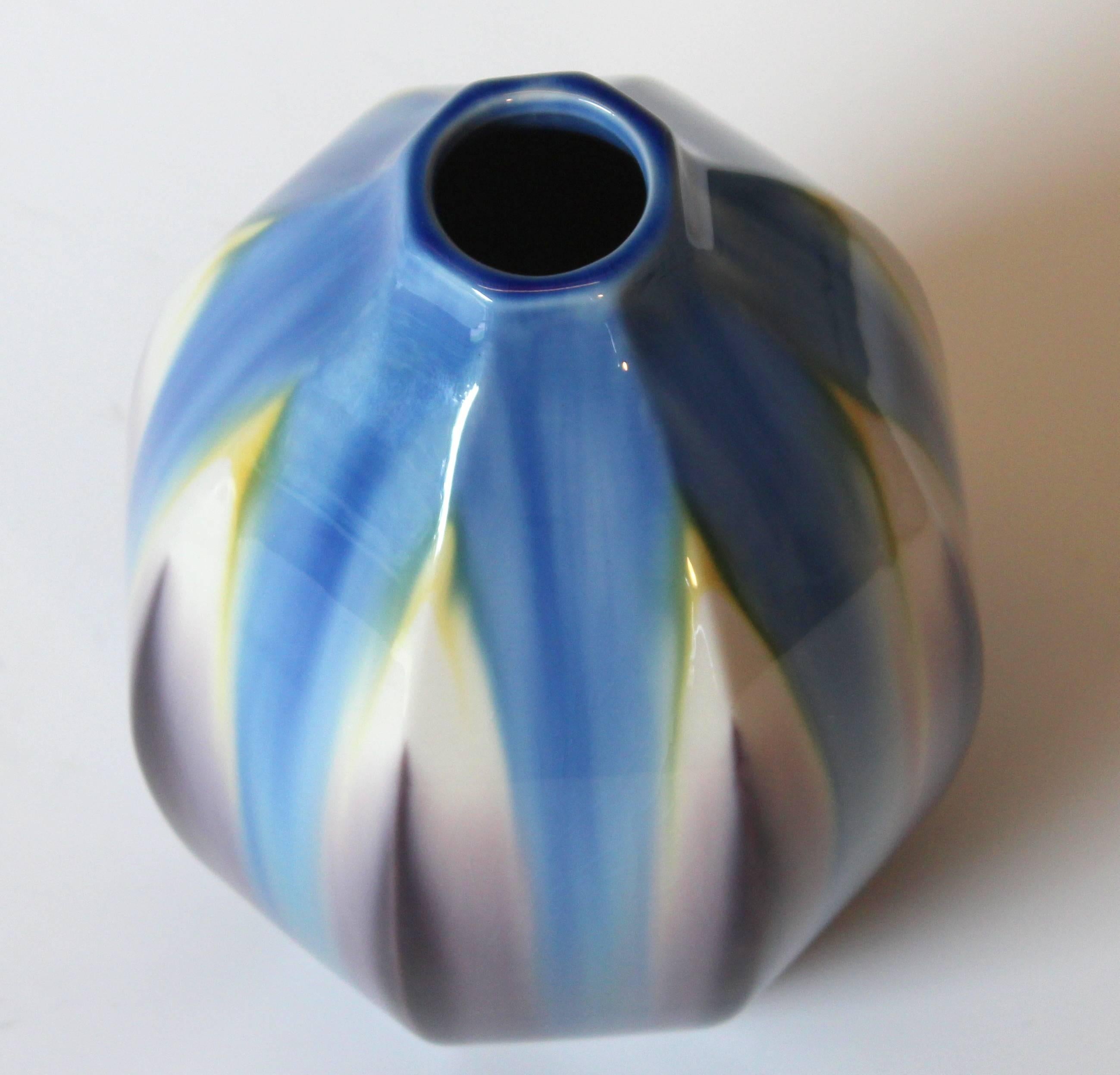 Modern Hiroshi Shibata Japanese Kutani Studio Porcelain Yusai Glaze Faceted Flower Vase