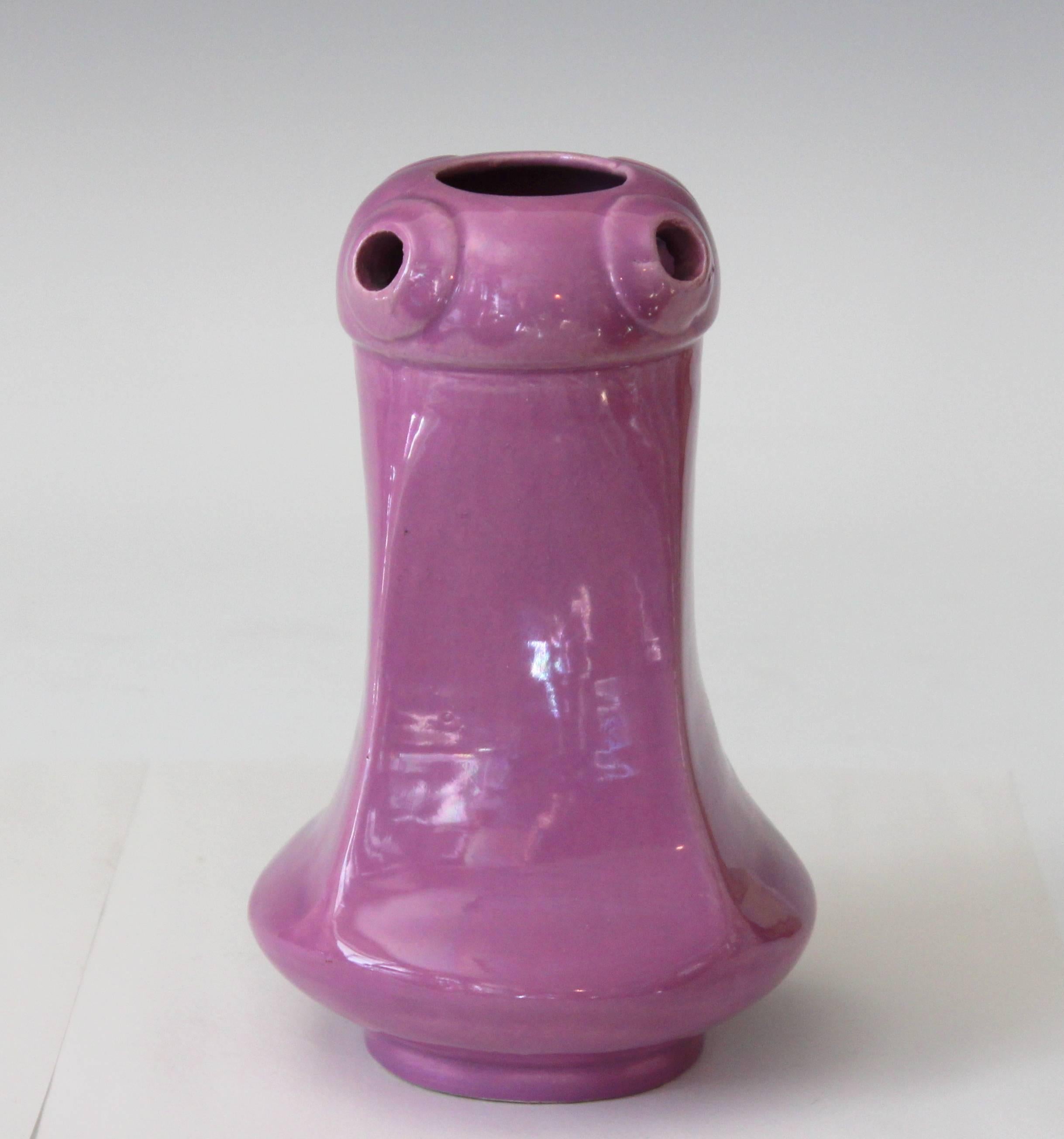 Awaji pottery vase in unusual Art Deco form with pink monochrome glaze, circa 1920s. Measures: 7