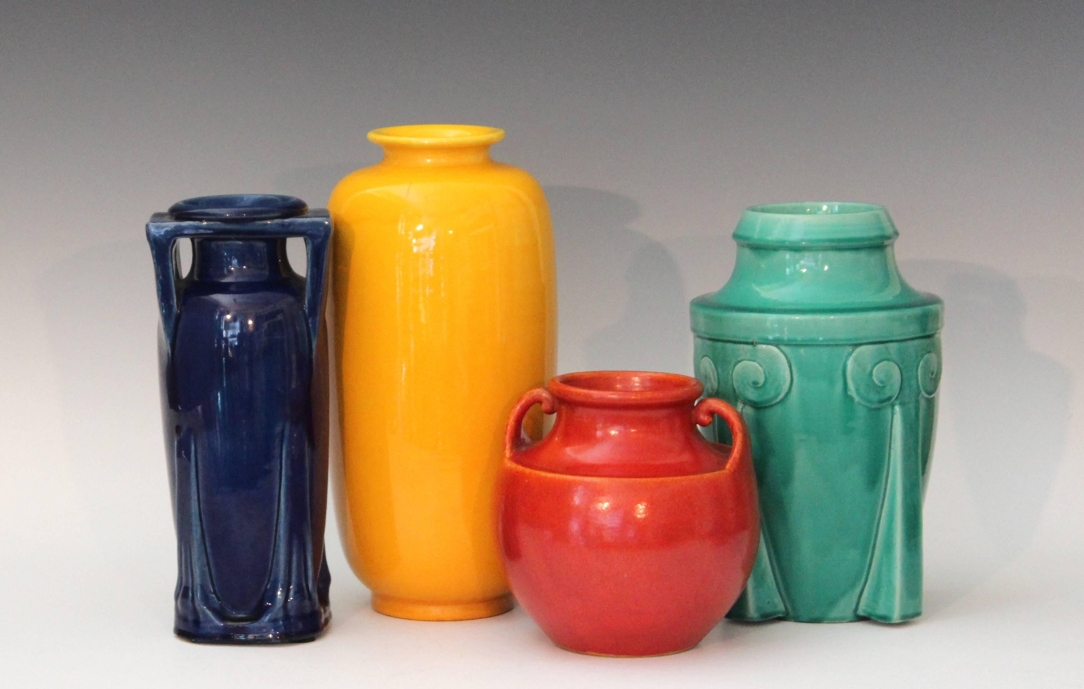 Awaji Pottery Japanese Art Deco Rocket Form Vase For Sale 5