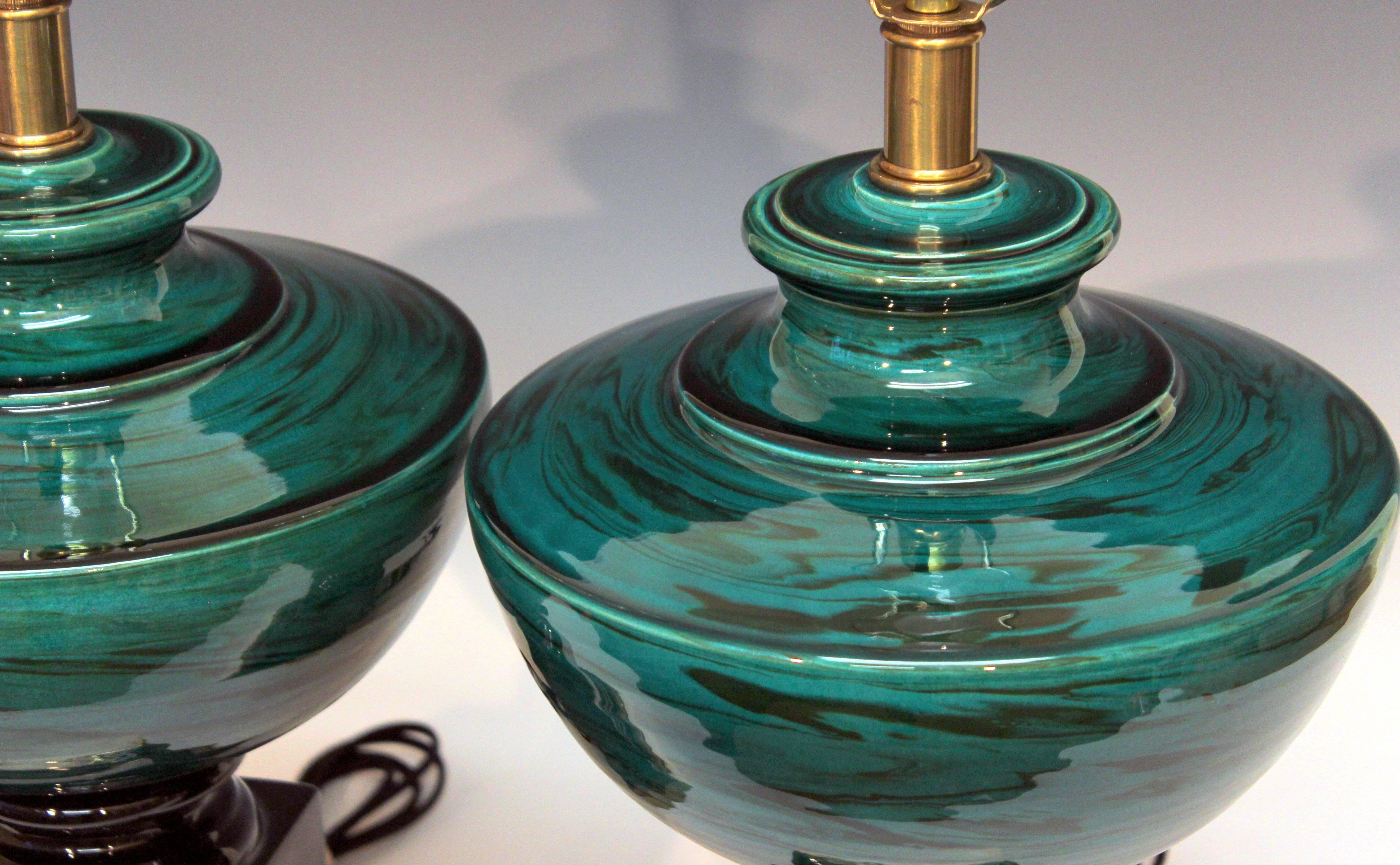 Turned Pair of Vintage Bitossi Ceramic Italian Green Marbleized Malachite Pottery Lamps For Sale
