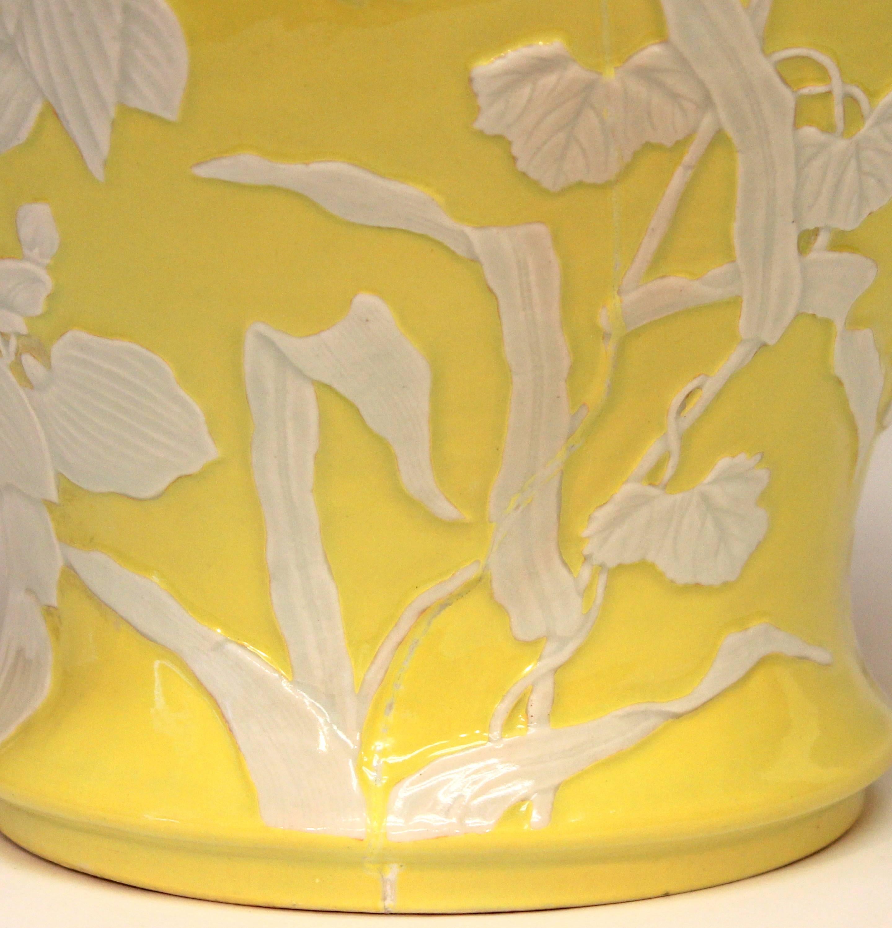 Large Antique Japanese Carved Studio Porcelain Yellow Covered Urn Vase In Excellent Condition For Sale In Wilton, CT