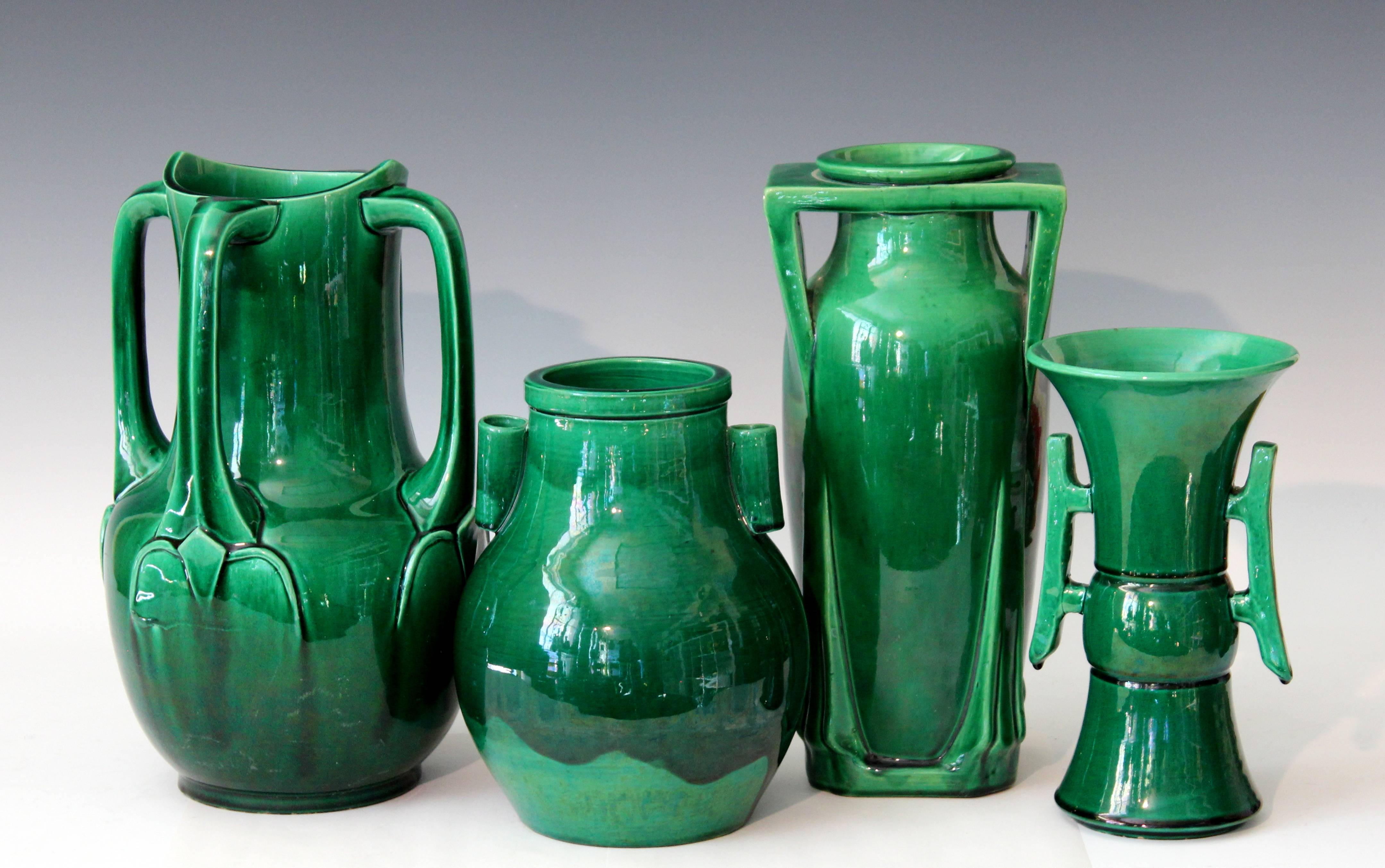Awaji Pottery Green Monochrome Hu Form 
