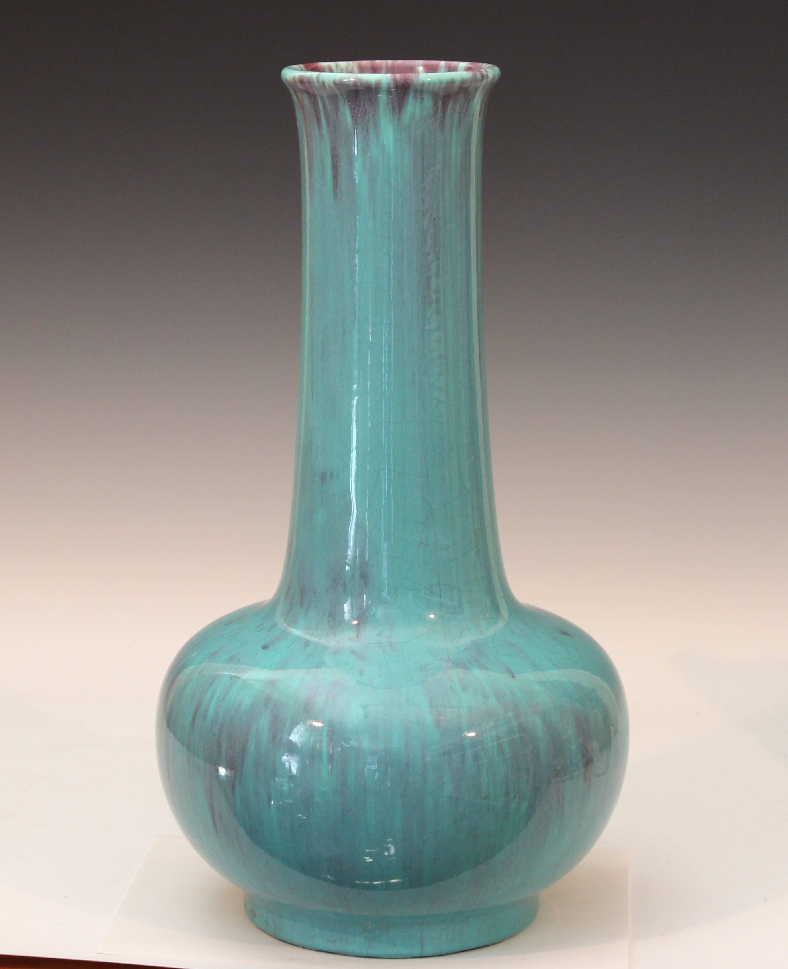 Large antique American Art Pottery vase in Chinese Kangxi form with beautiful turquoise flambe glaze and burgundy highlights, circa early-mid-20th century. Possibly early Haeger or Gladding McBean. Measures: 18" high, 9 1/2" diameter.