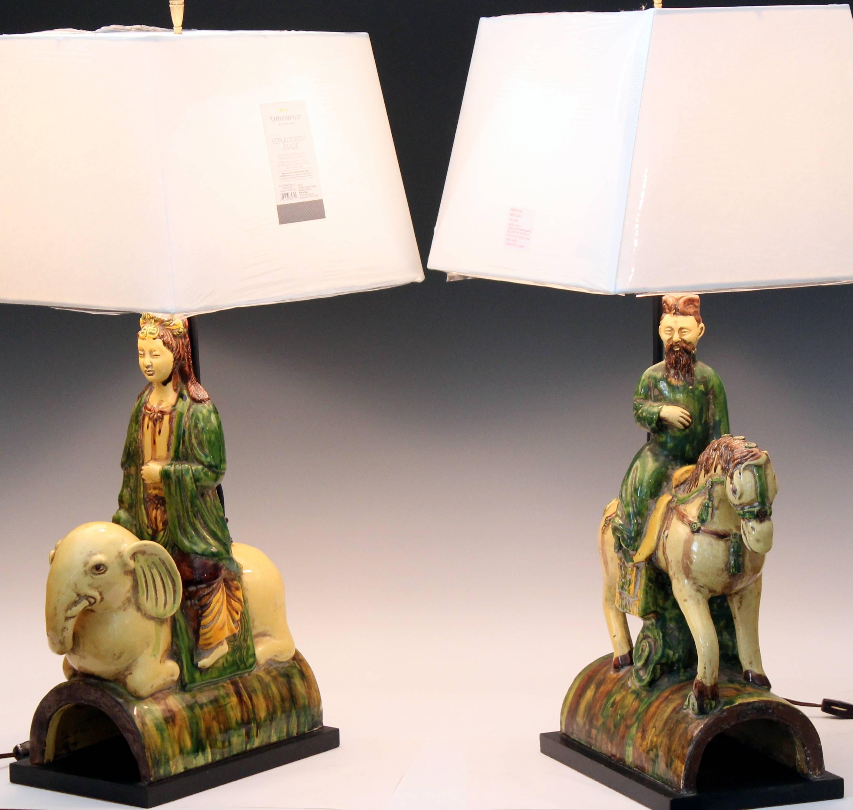 Pair of Zaccagnini Guanyin Buddha Figures Vintage Italian Ming Roof Tile Lamps 4