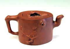 Old or Antique Chinese Porcelain Yixing Red Stoneware Teapot Hall Mark