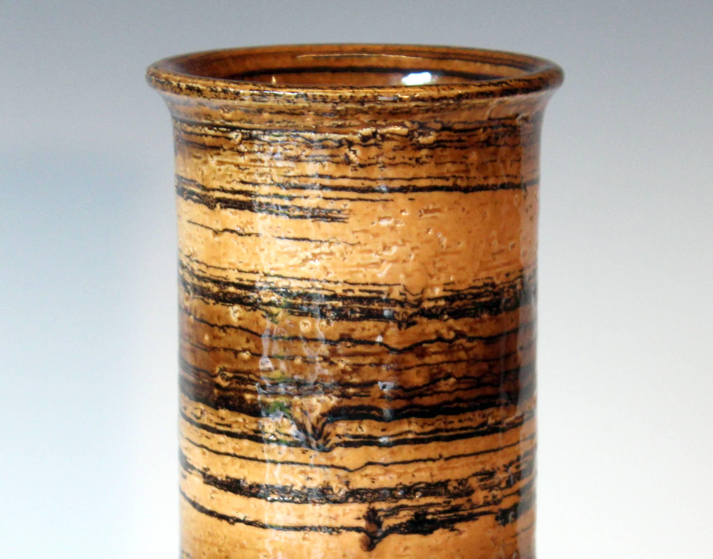 Bitossi for Raymor, Original Label, Large Rimini Sahara Vase Italian Pottery In Excellent Condition In Wilton, CT