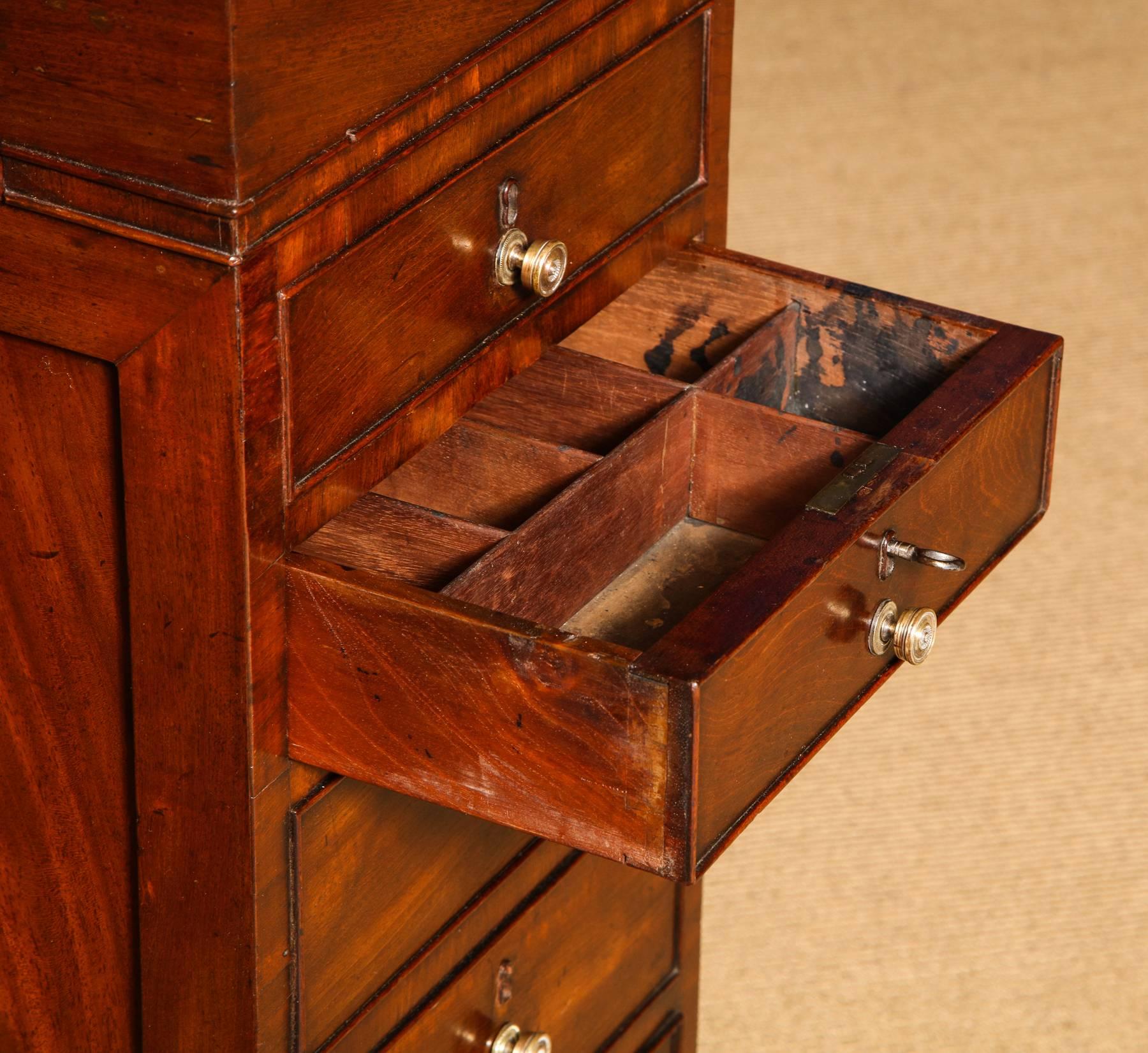 English Regency Mahogany Hinger Davenport Desk with Hidden Compartments, circa 1800 For Sale