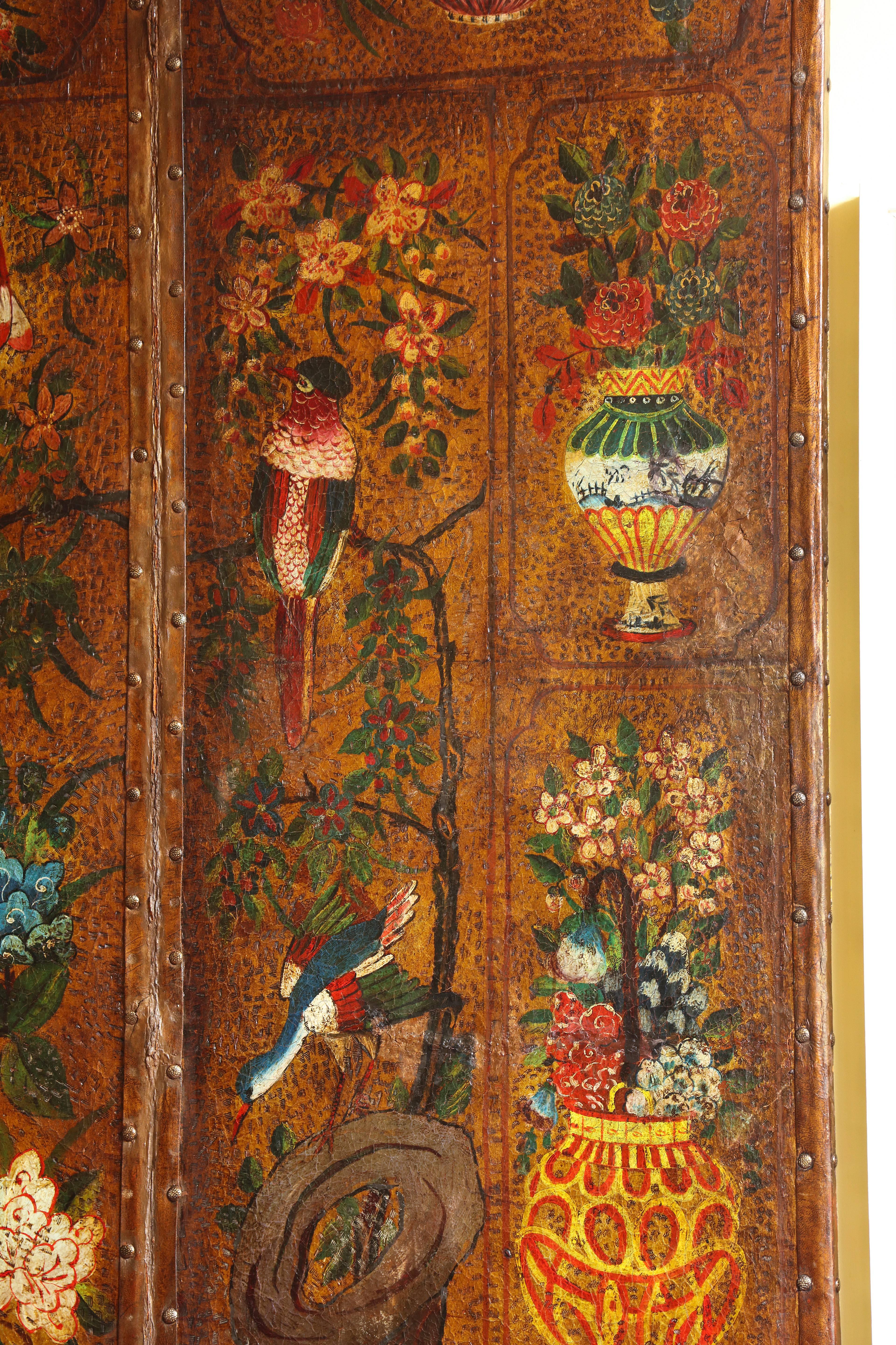 English Six Panel Chinoiserie Polychrome Decorated Leather Screen, circa 1700 For Sale 3