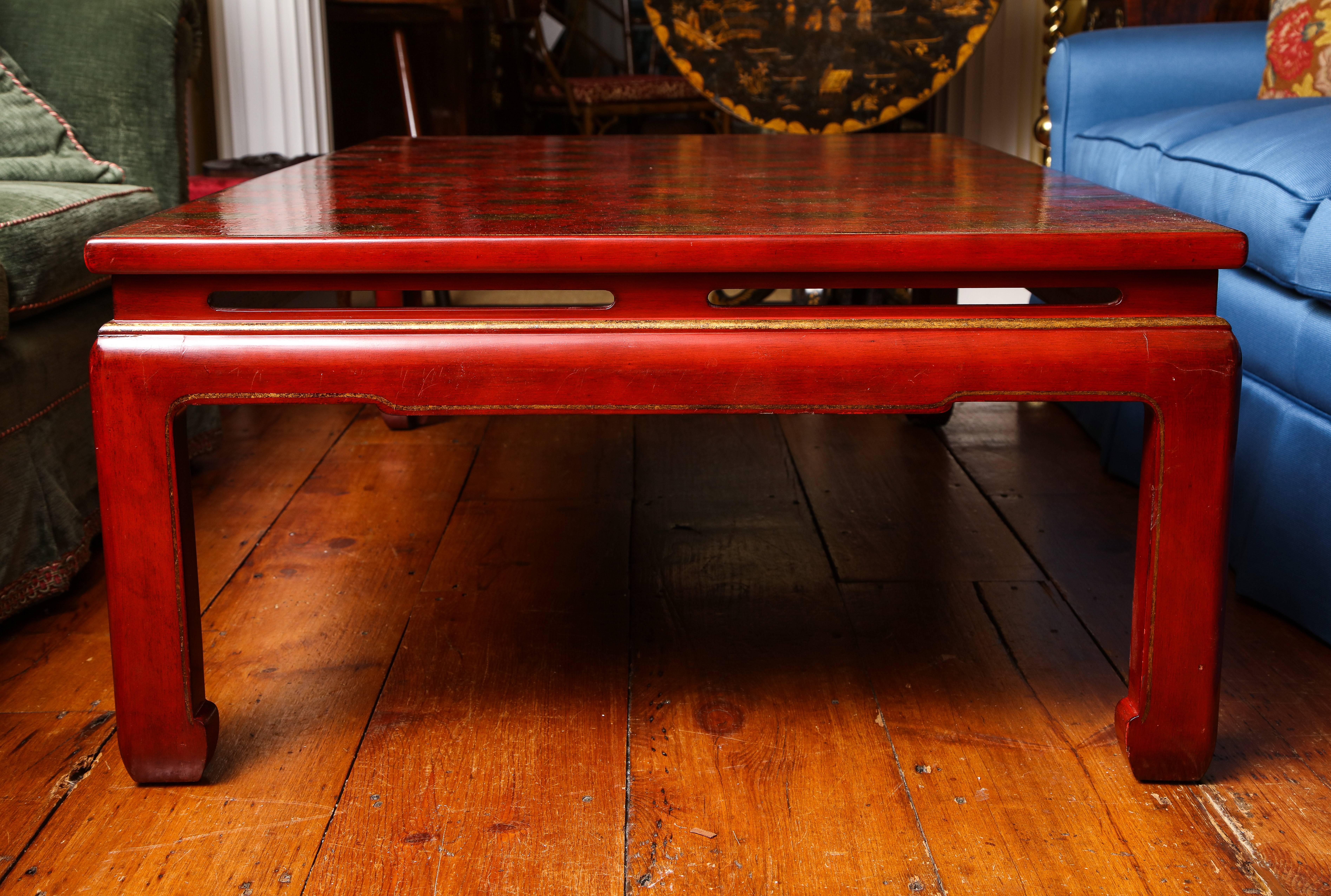 French Red Lacquer Rectangular Coffee Table with Gilt Scroll & Lotus Flower Decoration For Sale