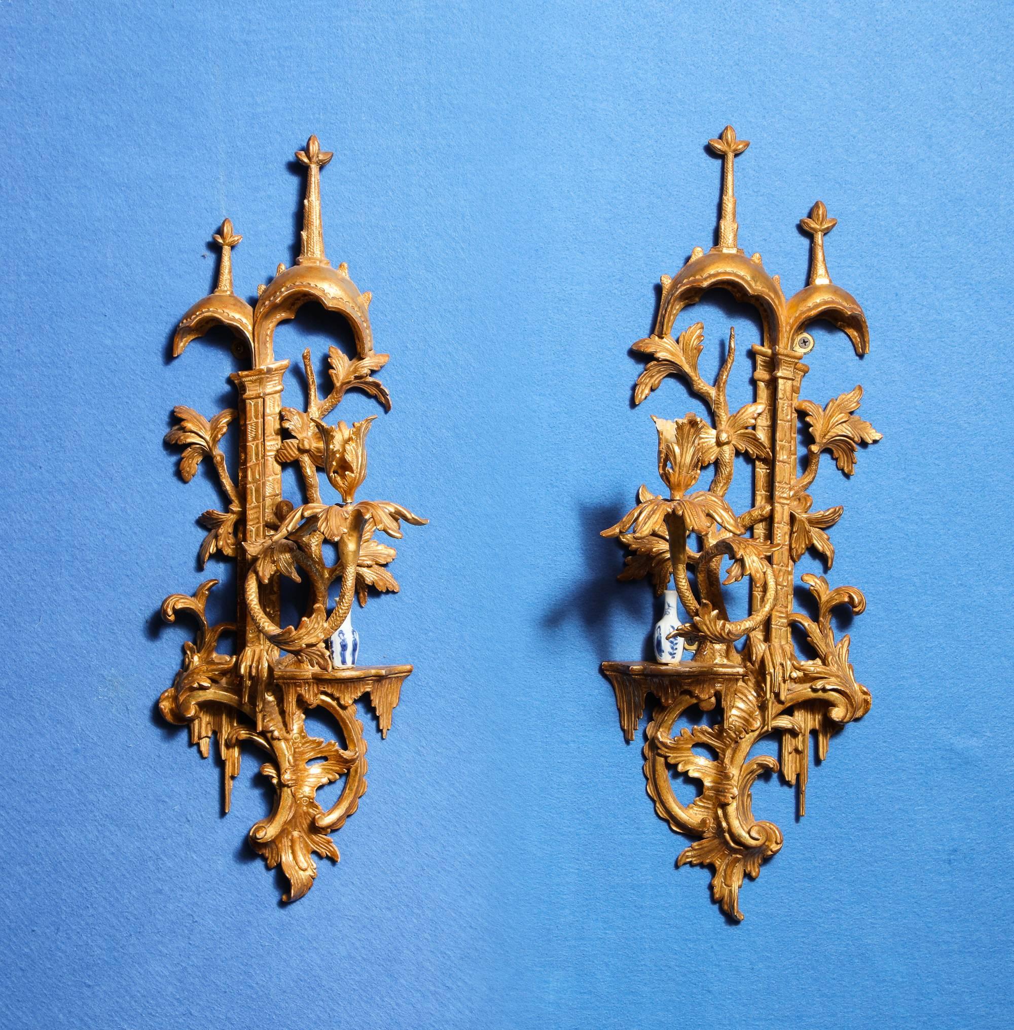 Rare and Very Fine Pair of Antique Chinese Chippendale Period Carved Gesso and Giltwood Wall Lights, with Chinoiserie double arched pagoda tops above twin reticulated pilasters with capitals and swirling leaf carved branches, each with a single
