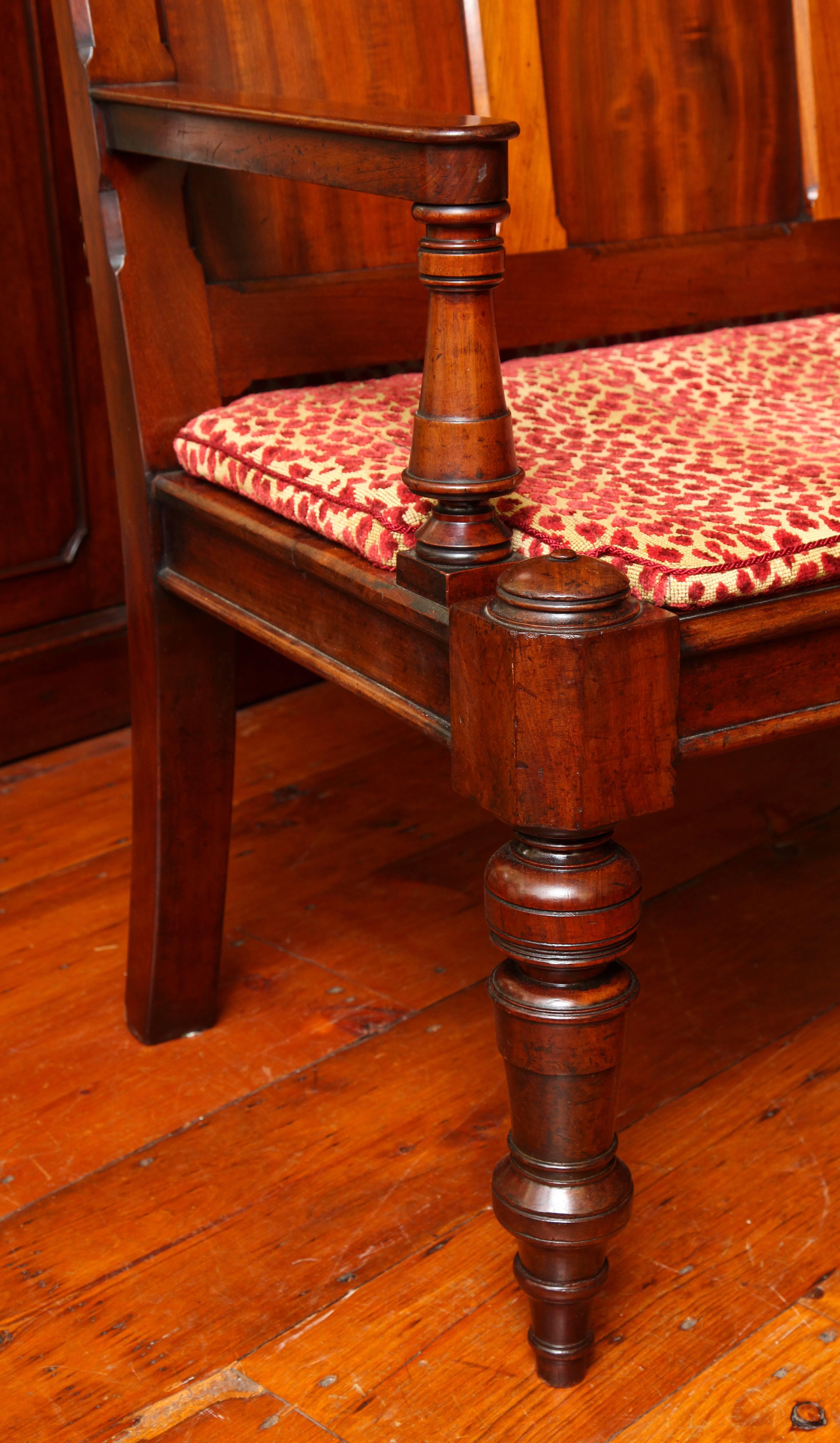 Mid-19th Century Fine William IV Period Solid Mahogany Five-Panelled Back Settee