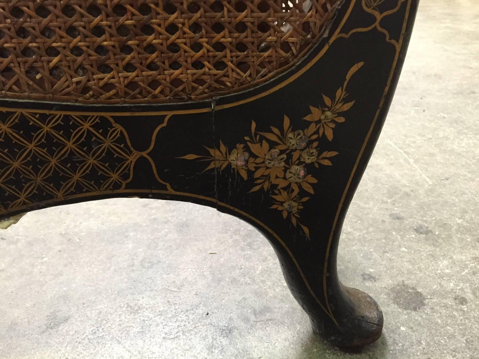 Late 19th Century Chinoiserie and Caned Daybed, France, circa 1880 For Sale