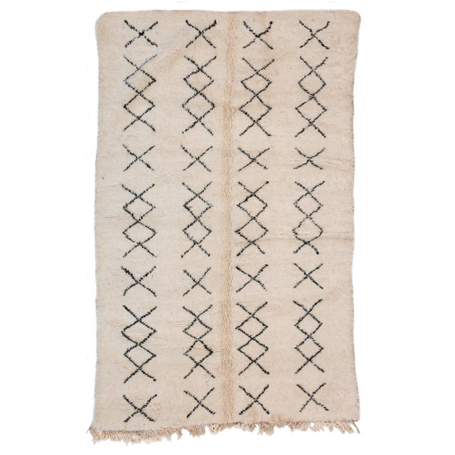 Beni Ourain Moroccan Rug with Four Column X-Pattern