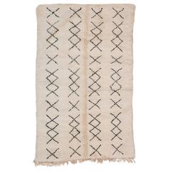 Beni Ourain Moroccan Rug with Four Column X-Pattern 7