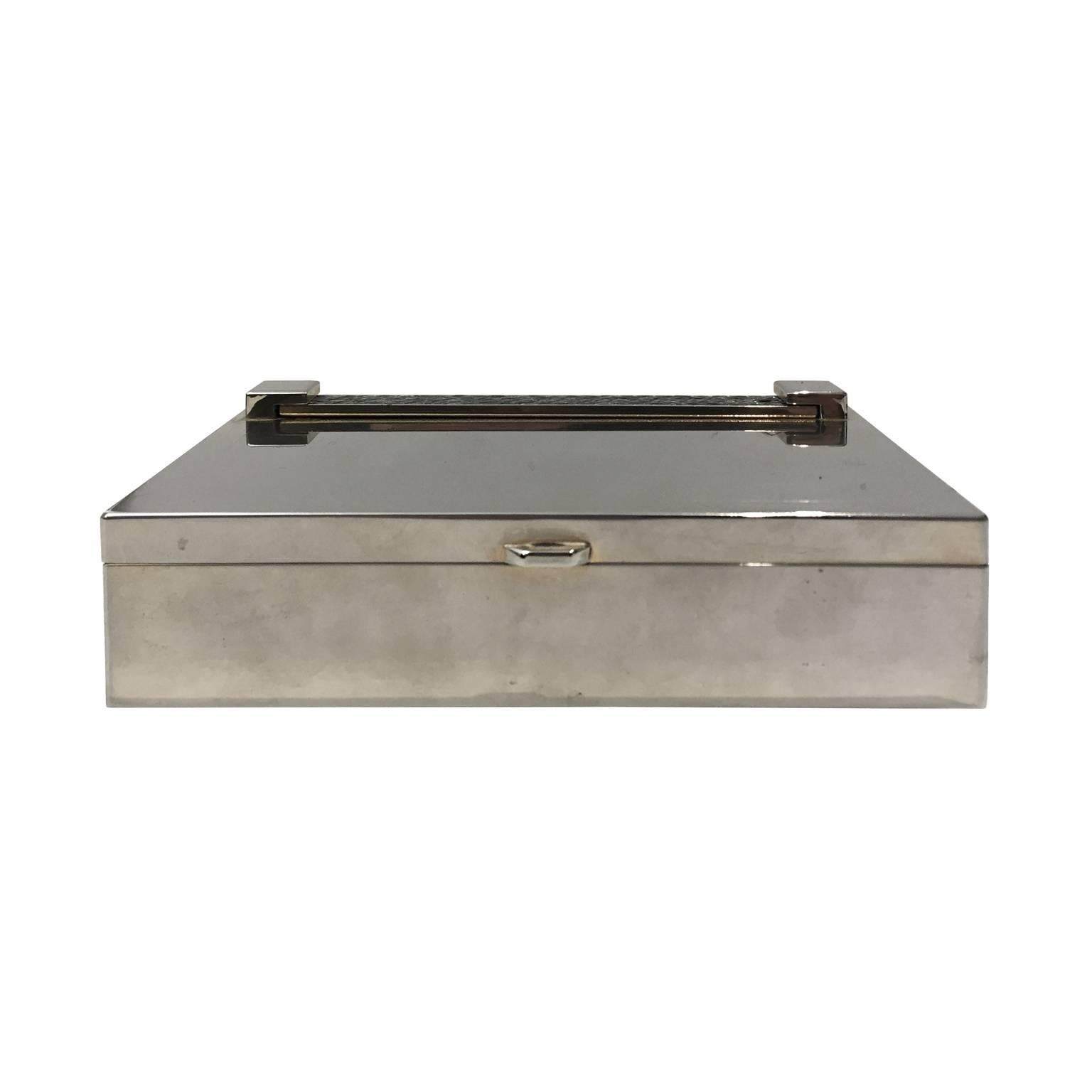 Rectangular silver box with braided detail by De Wan, Italy, 1970s.