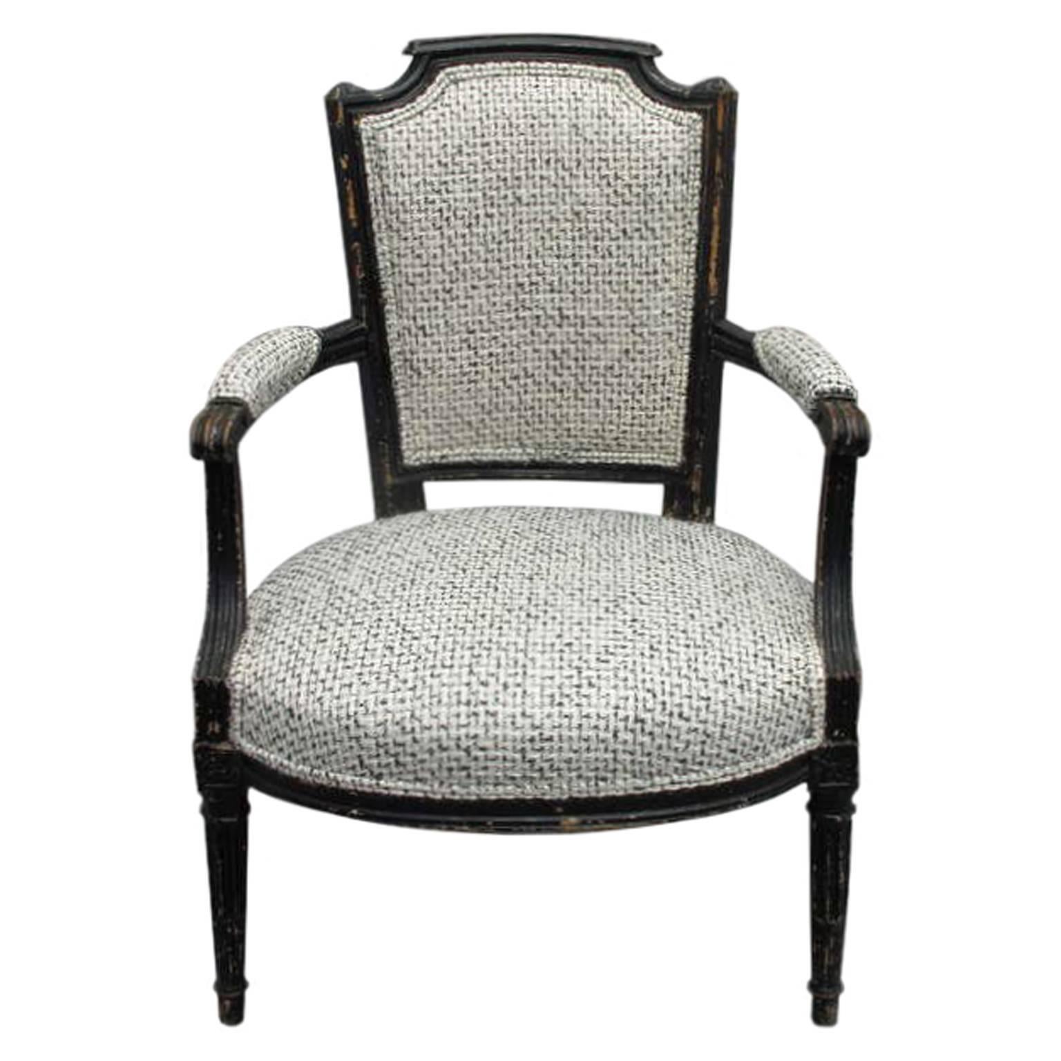 1940s French Ebonized Armchair in Black and Ivory Bouclé In Good Condition In New York, NY