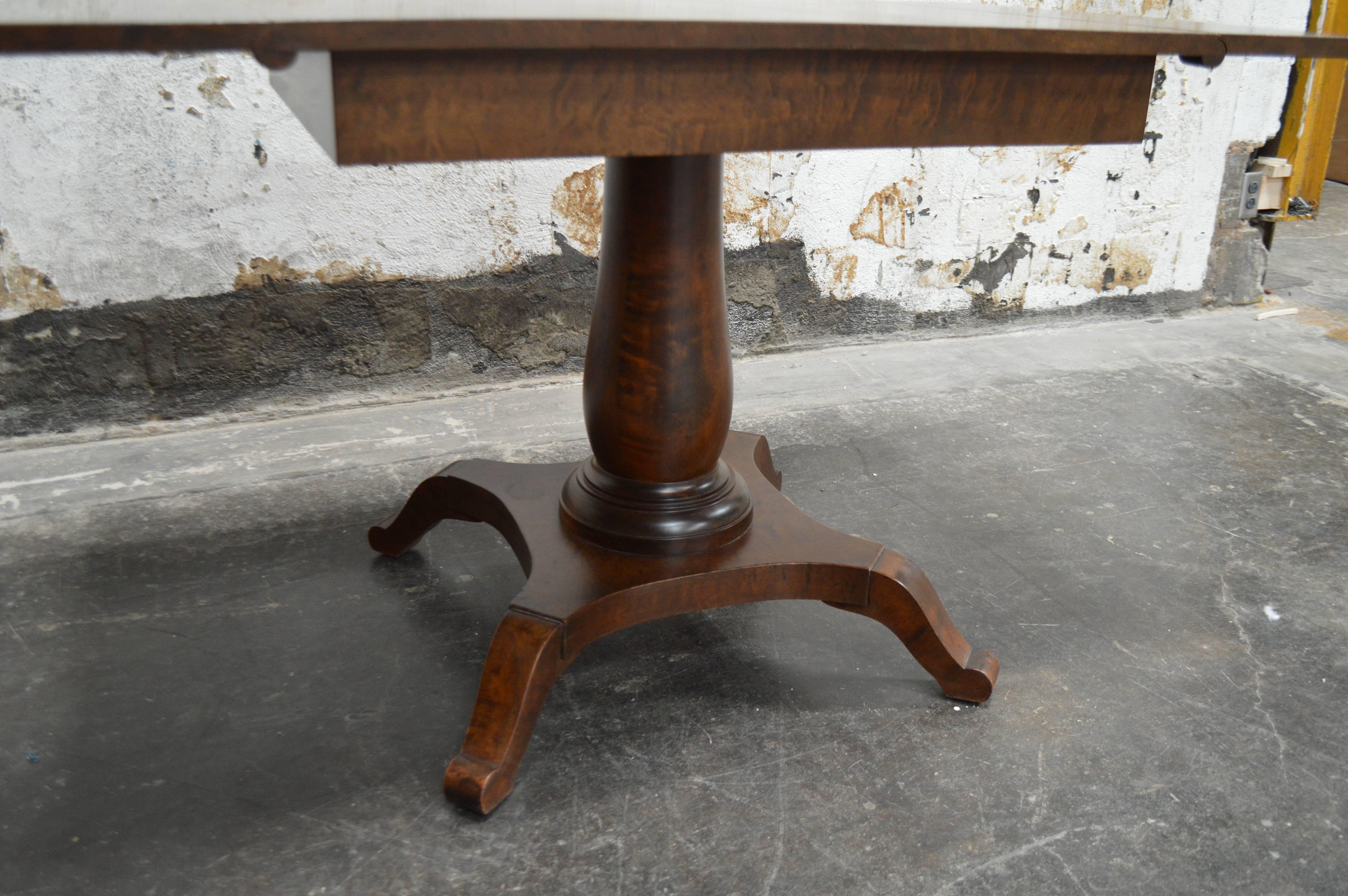 Swedish Karl Johan Biedermeier Drop-Leaf Center Table For Sale 3