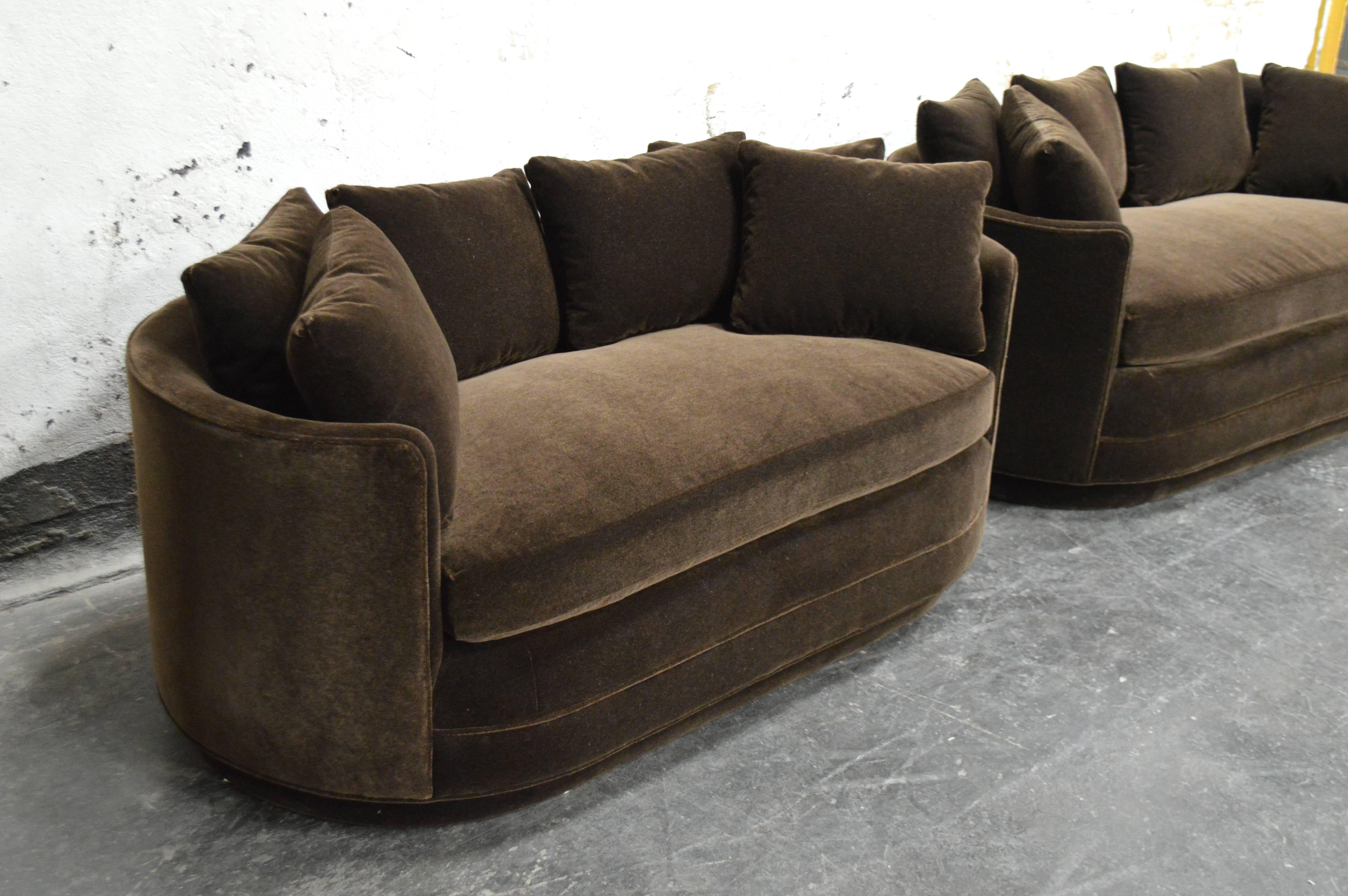 Pair of Vintage Curved Loveseat Sofas in Chocolate Brown Mohair In Excellent Condition In Atlanta, GA