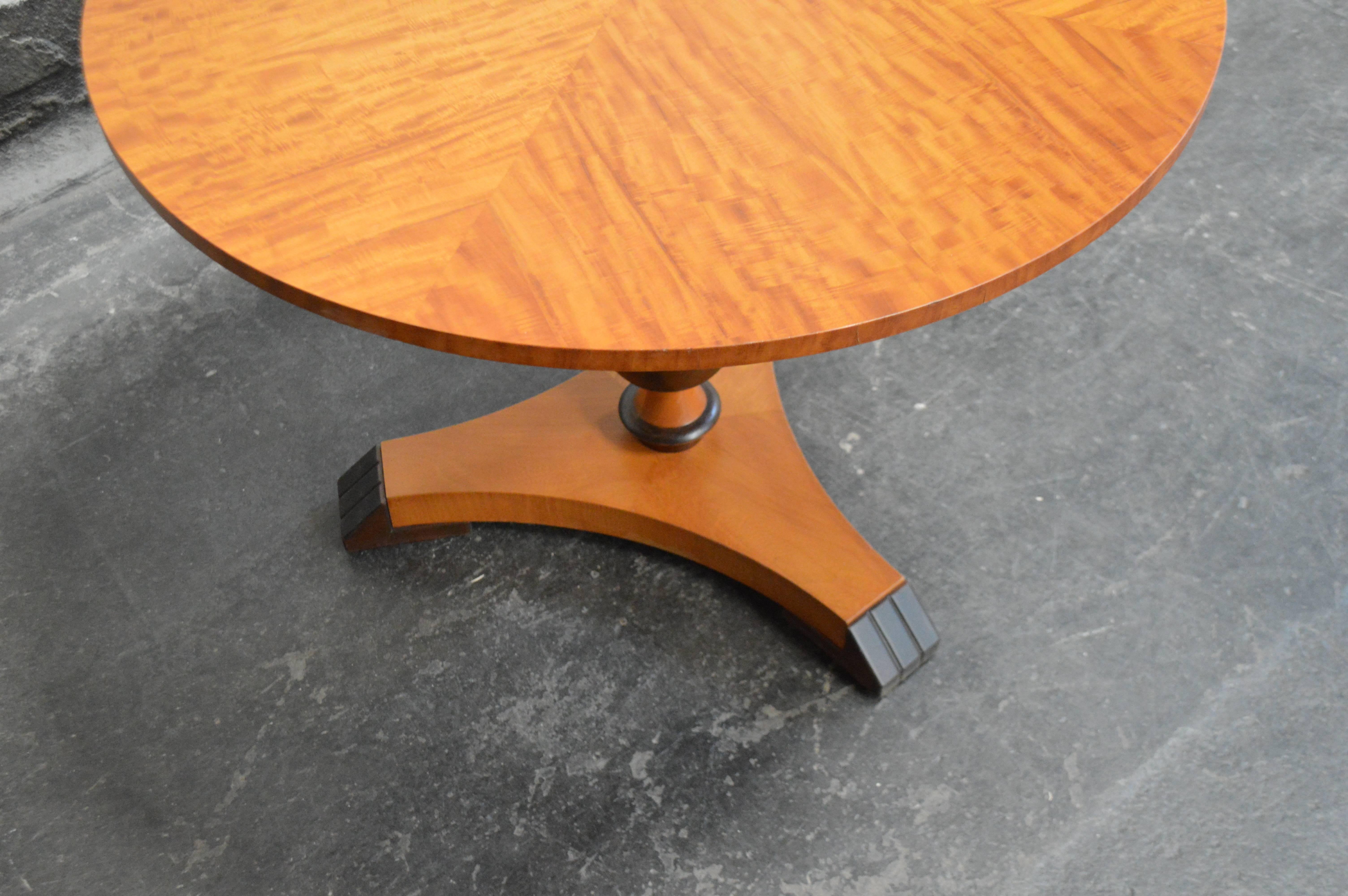 Birch Swedish Art Deco Moderne Round Pedestal End or Side Table
