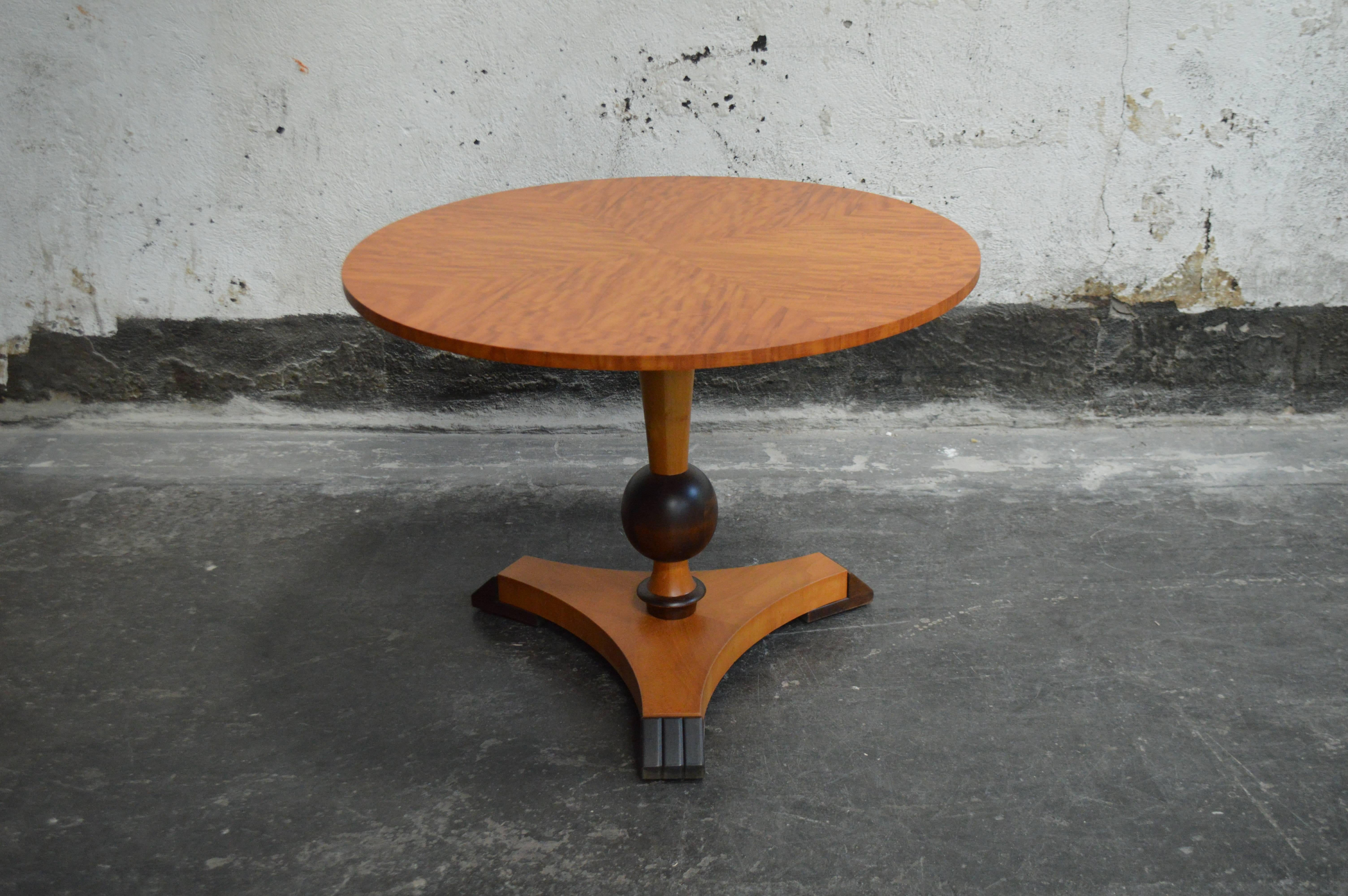 Swedish Art Deco Moderne Round Pedestal End or Side Table 2