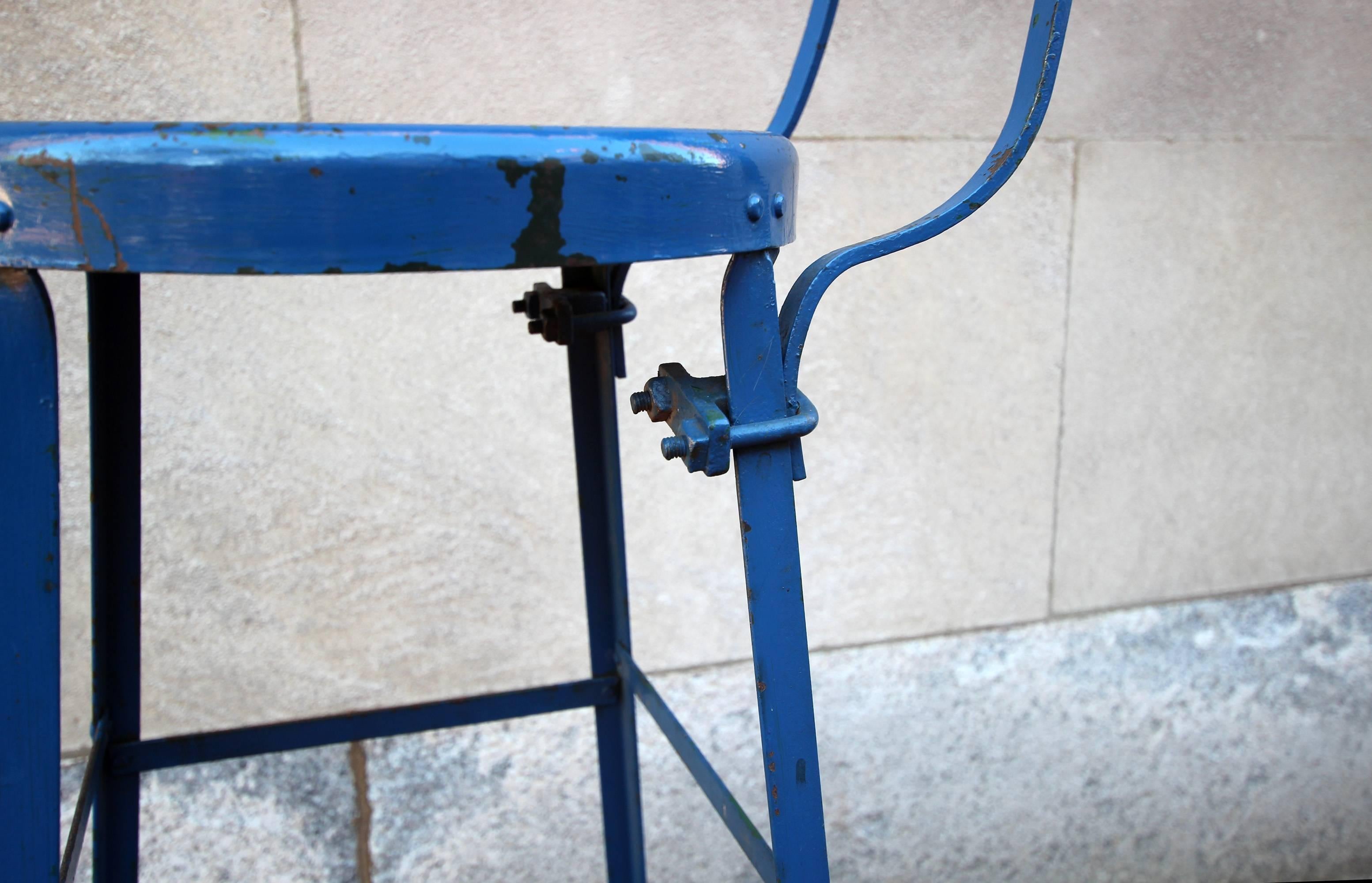 Very Tall Blue Industrial Stool, American, Mid-20th Century For Sale 4