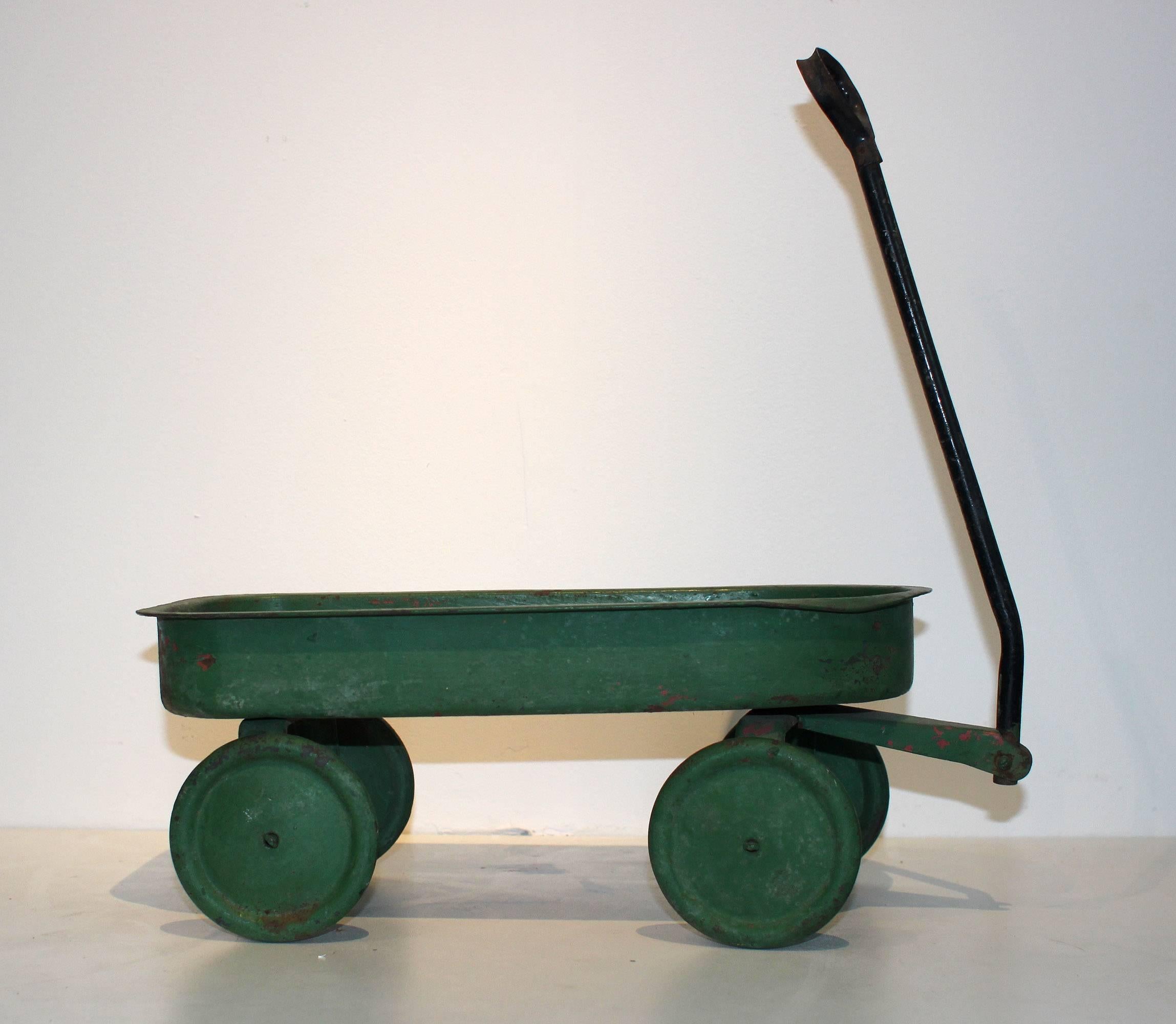 Painted Green Toy Wagon In Good Condition In Philadelphia, PA