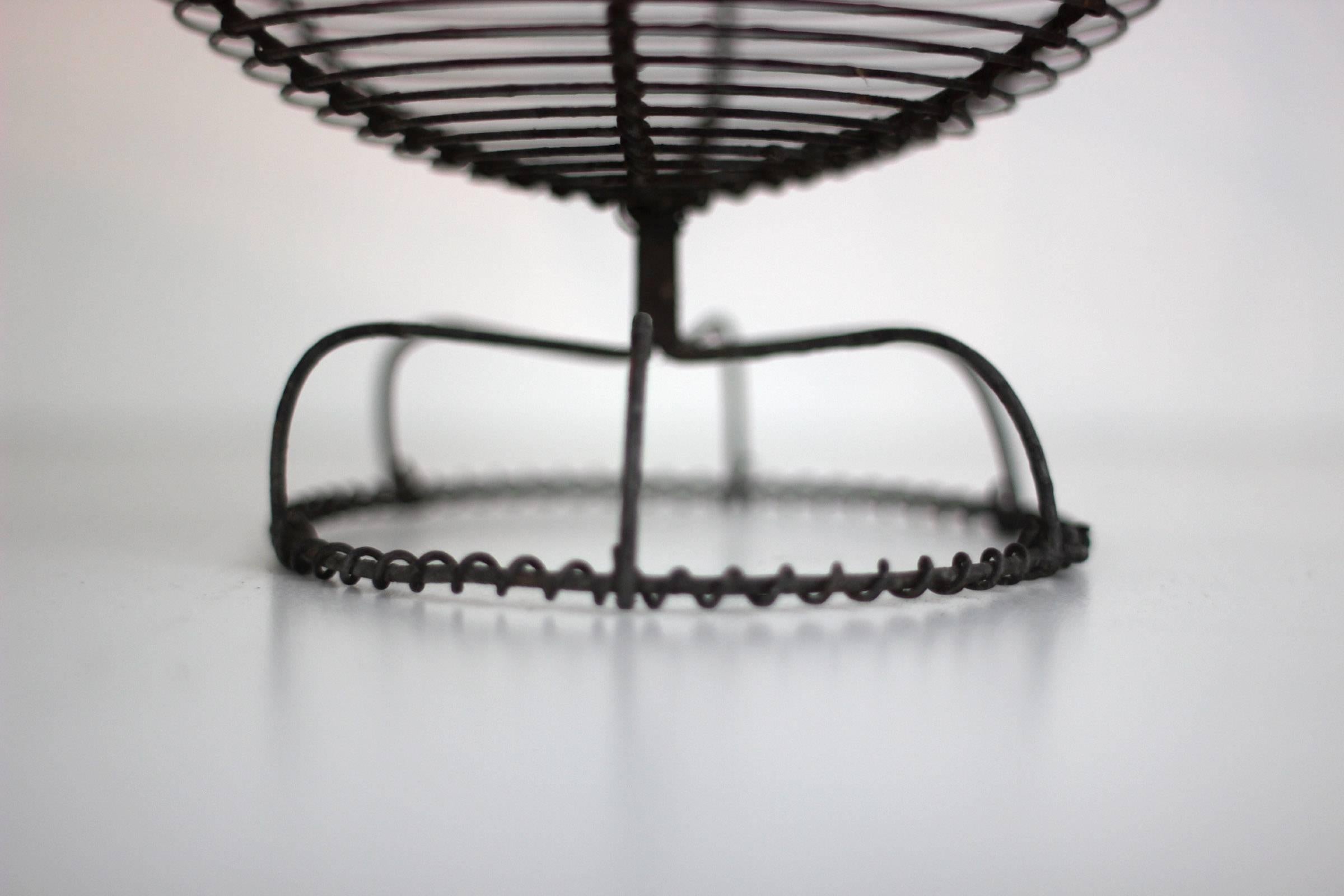 Wire Basket of Rare Form In Excellent Condition In Philadelphia, PA