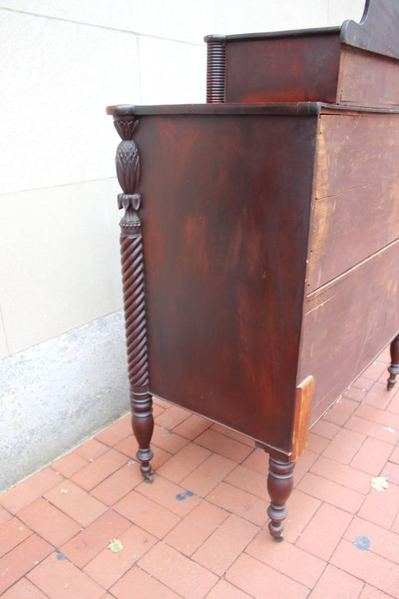 Exceptional North Shore, Massachusetts Mahogany Chest, circa 1820 For Sale 3