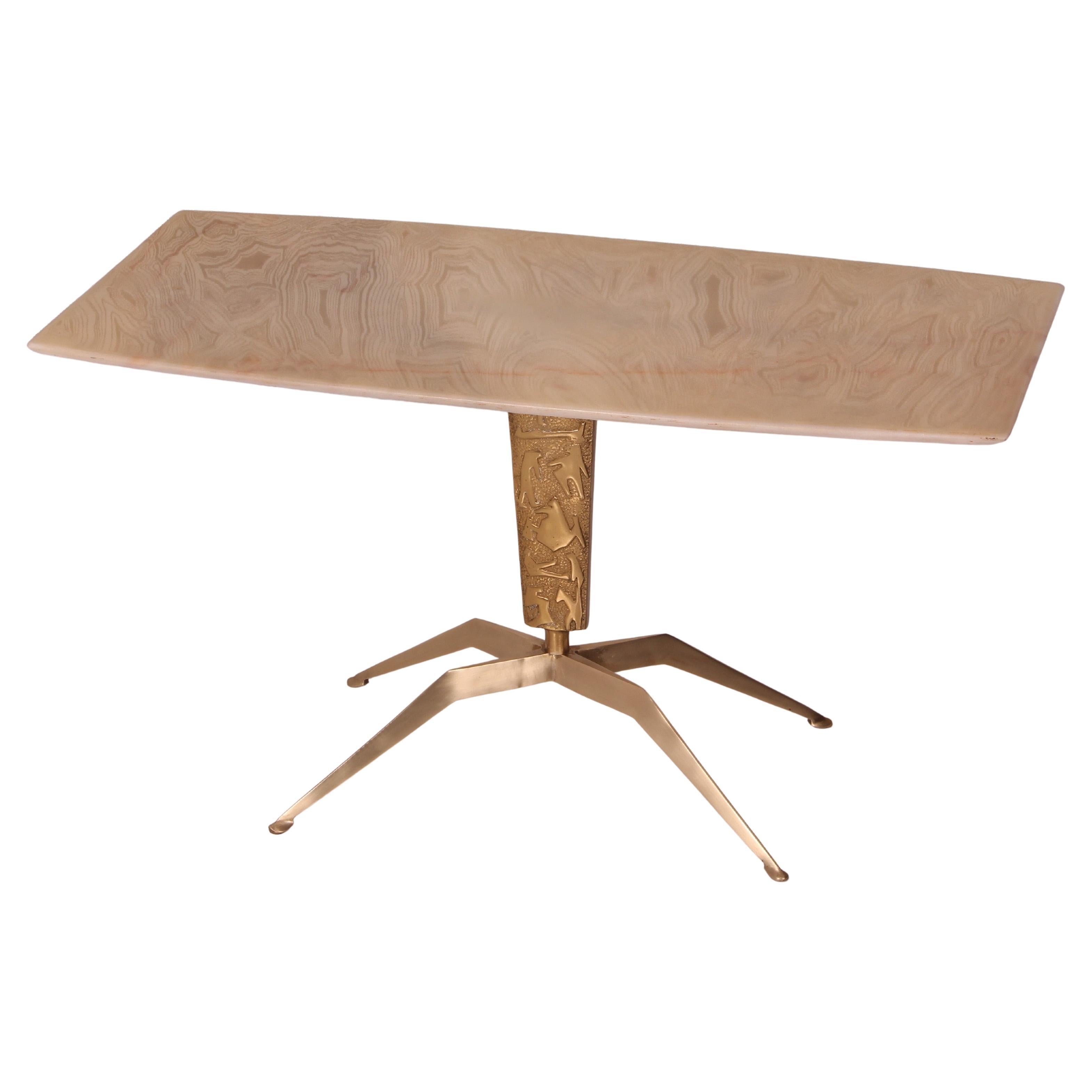 Duilio " Dubé " Bernabe Table basse italienne Marbre et Bronze Relief