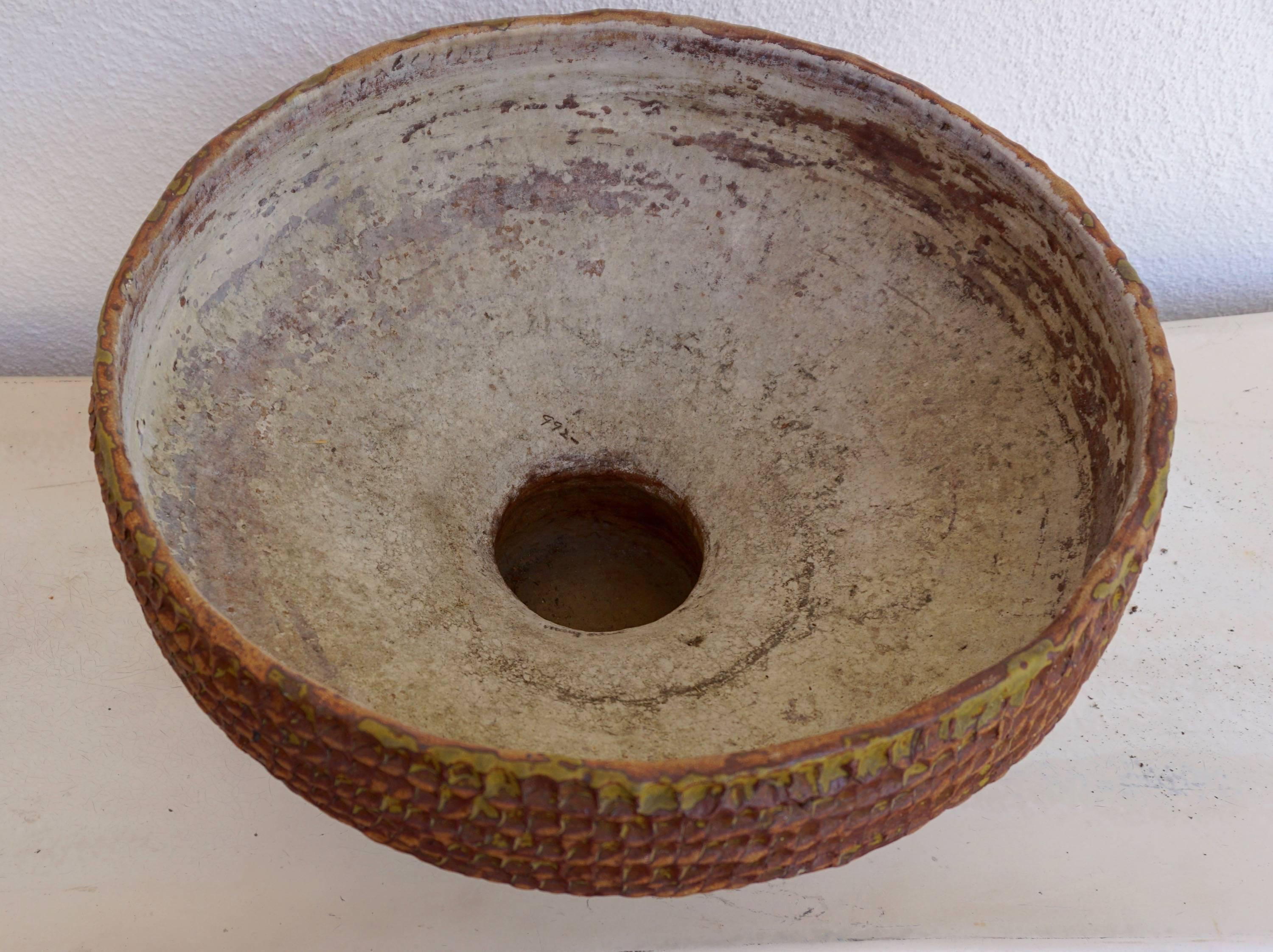 Handformed Ceramic Pinchpot by Mary Alice McFadden In Excellent Condition In Cathedral City, CA