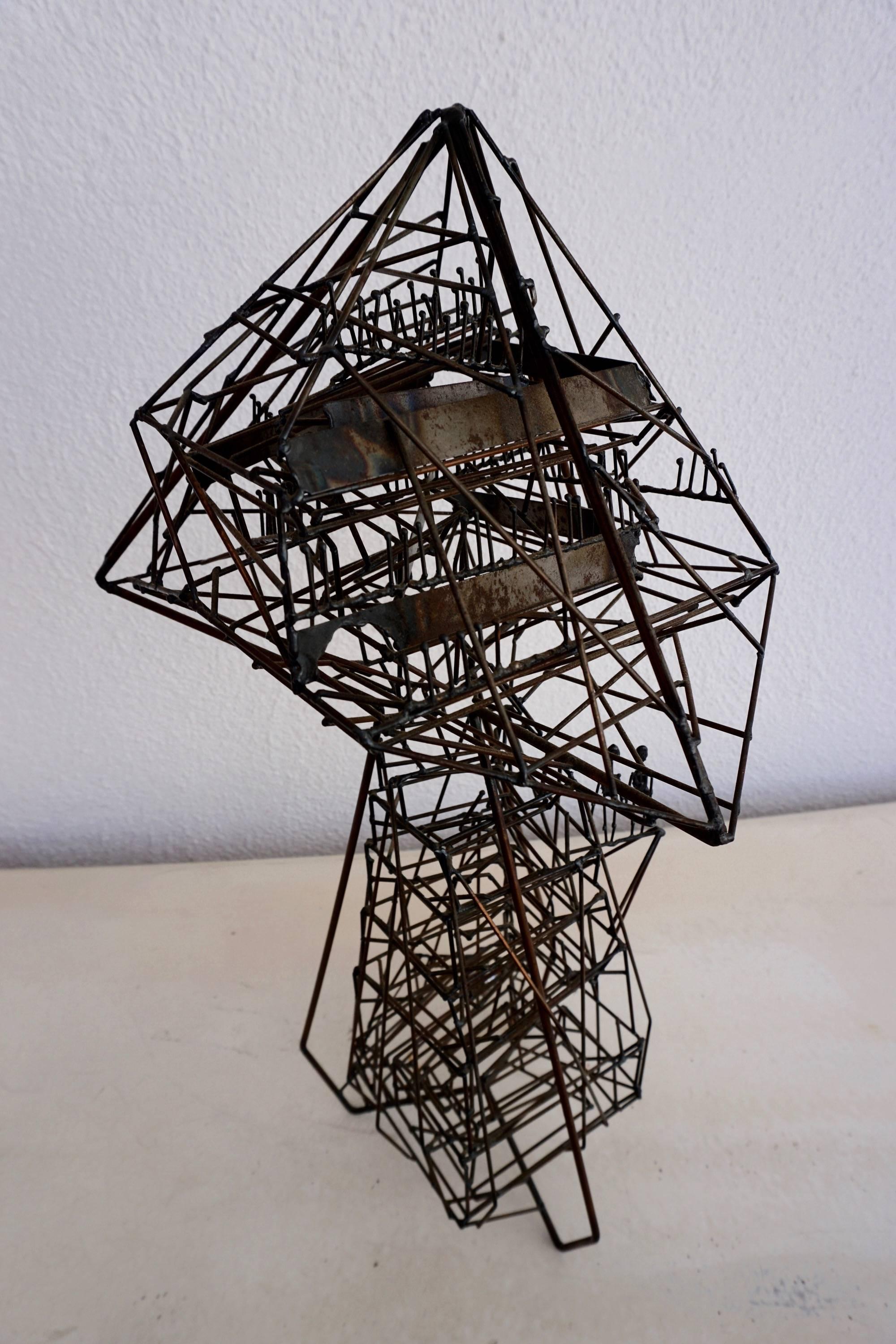 Ingenius Kinetic Wire Sculpture by Guy Pullen 2