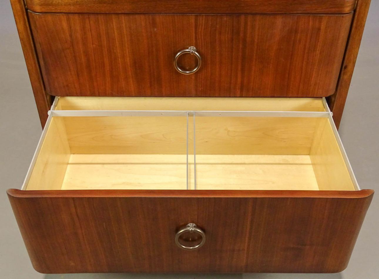 Fin du 20e siècle Extraordinaire meuble de bar marqueté vintage de Drexel Heritage en vente