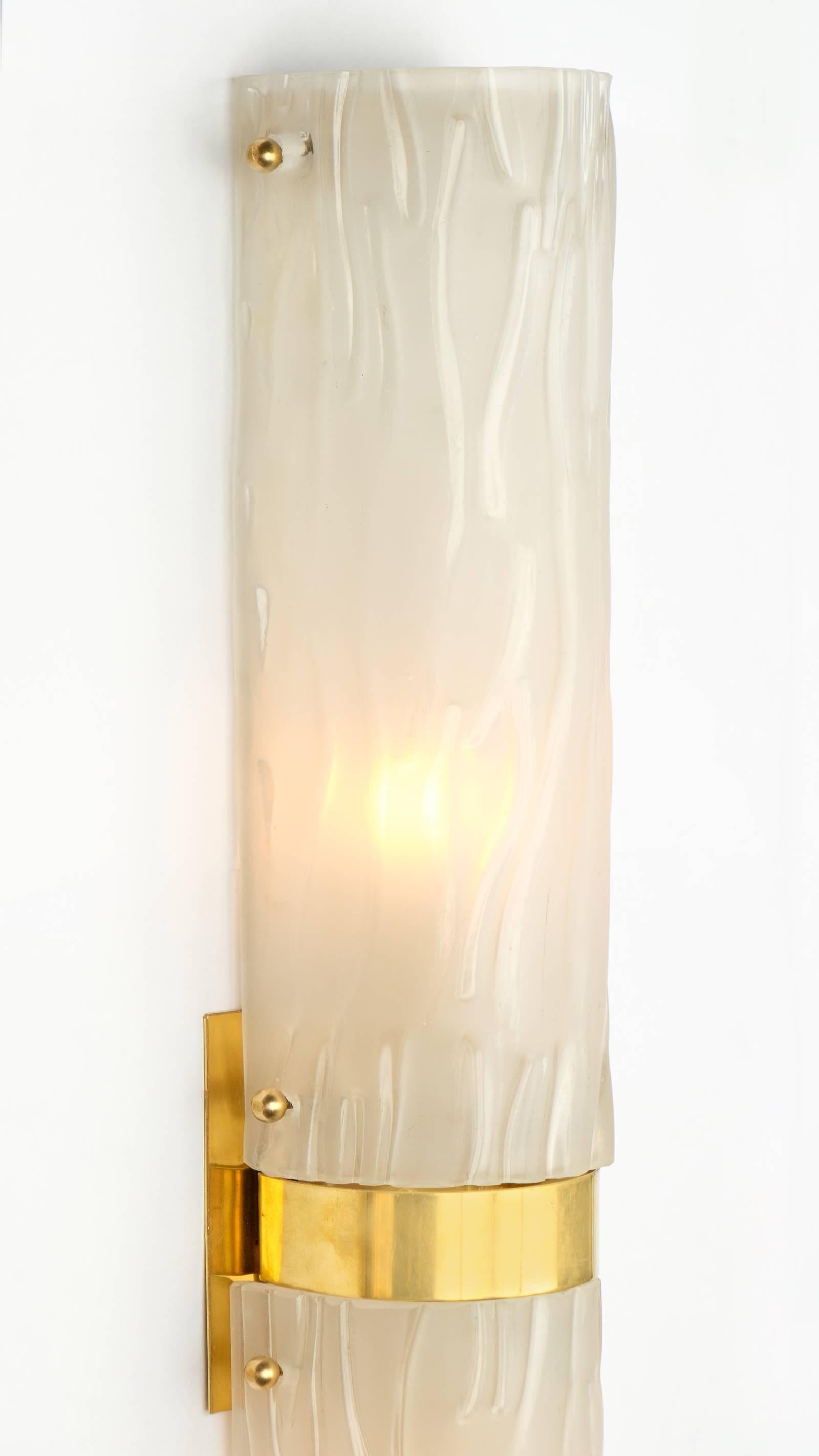 Art Deco Murano Textured Glass and Brass Sconces In Excellent Condition For Sale In Austin, TX