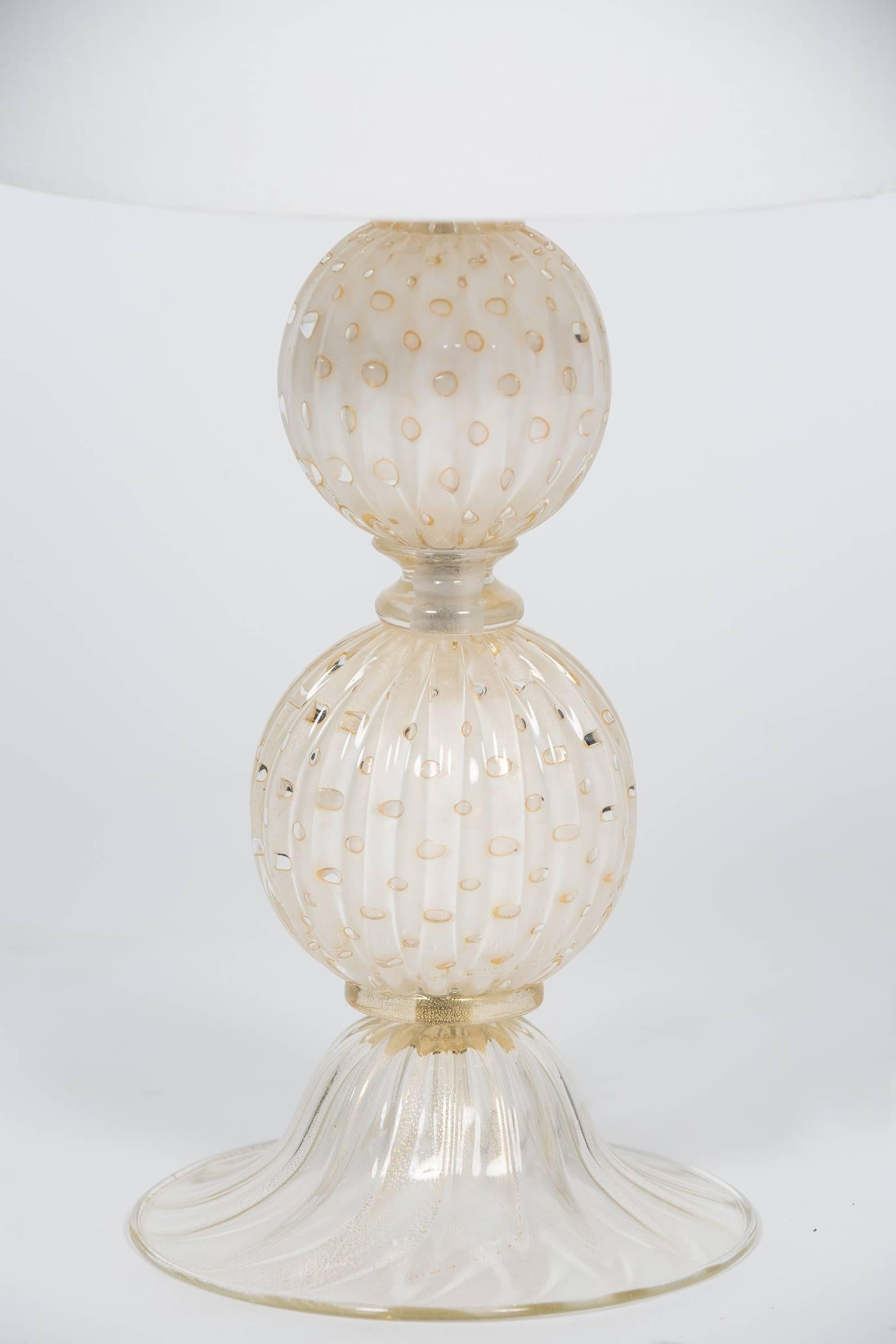 Single Murano Pulegoso Glass Table Lamp In Excellent Condition In Austin, TX