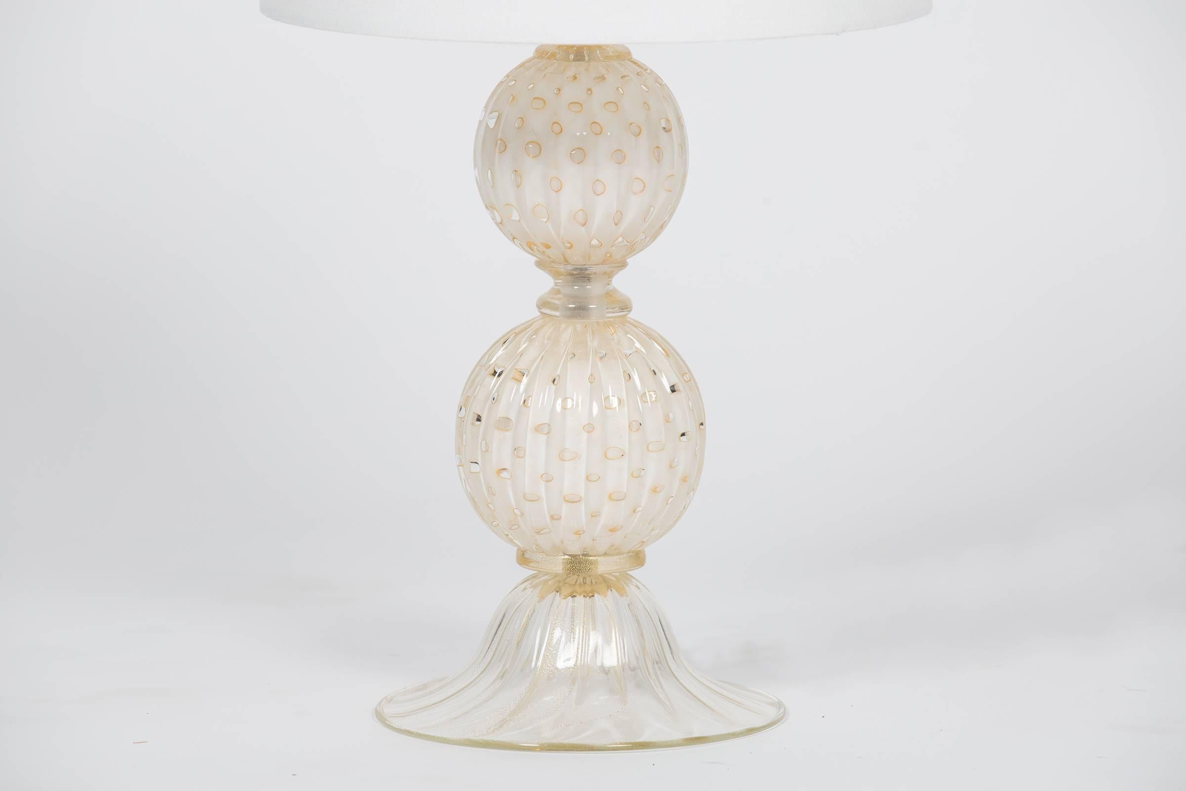 Mid-Century Modern Single Murano Pulegoso Glass Table Lamp