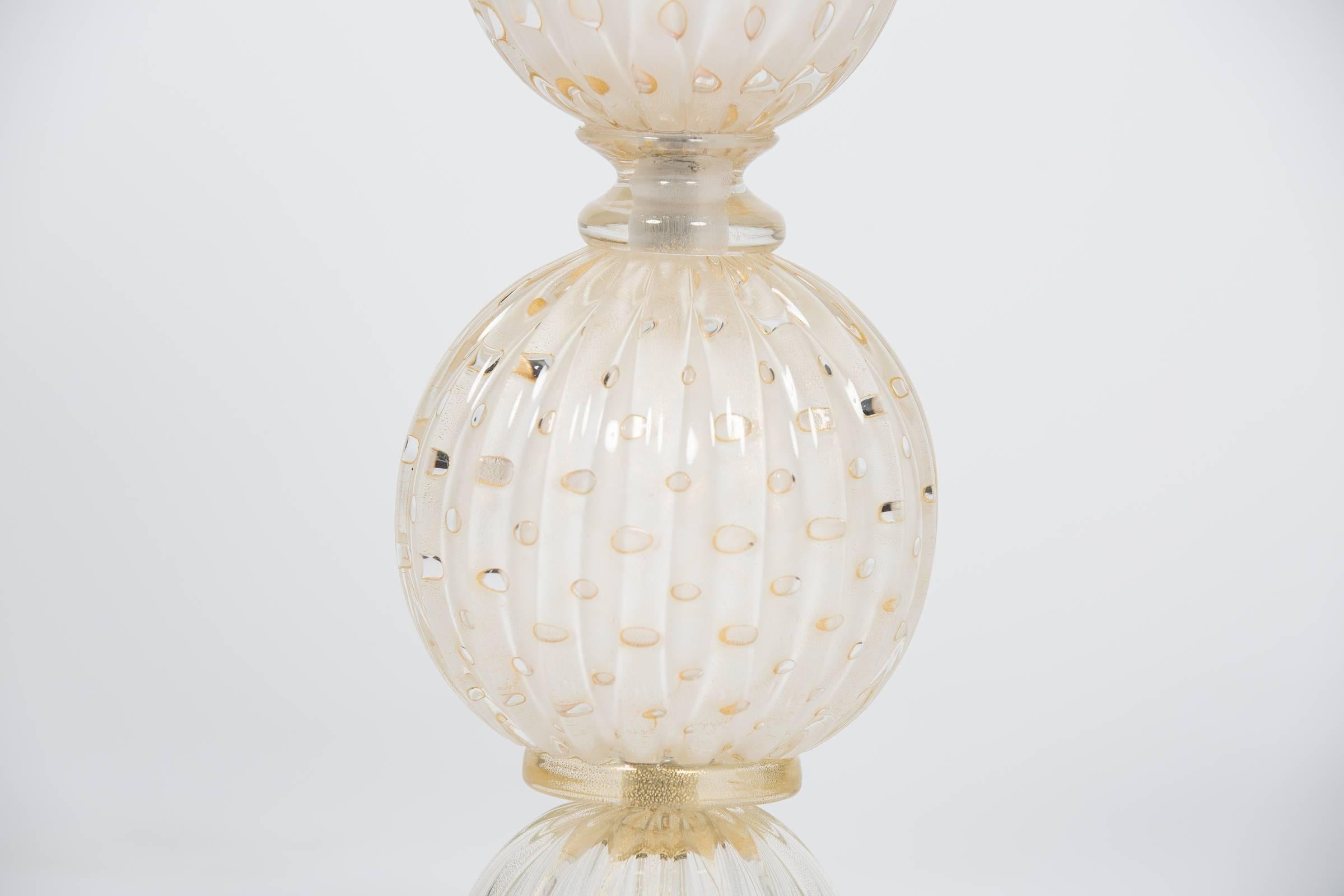20th Century Single Murano Pulegoso Glass Table Lamp