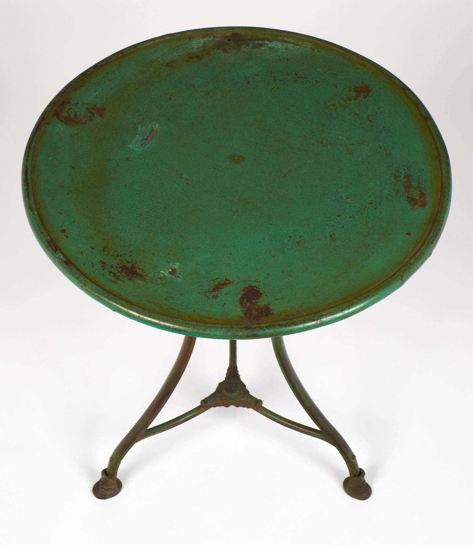 French Green Hammered Iron Bistro Table In Good Condition In Austin, TX
