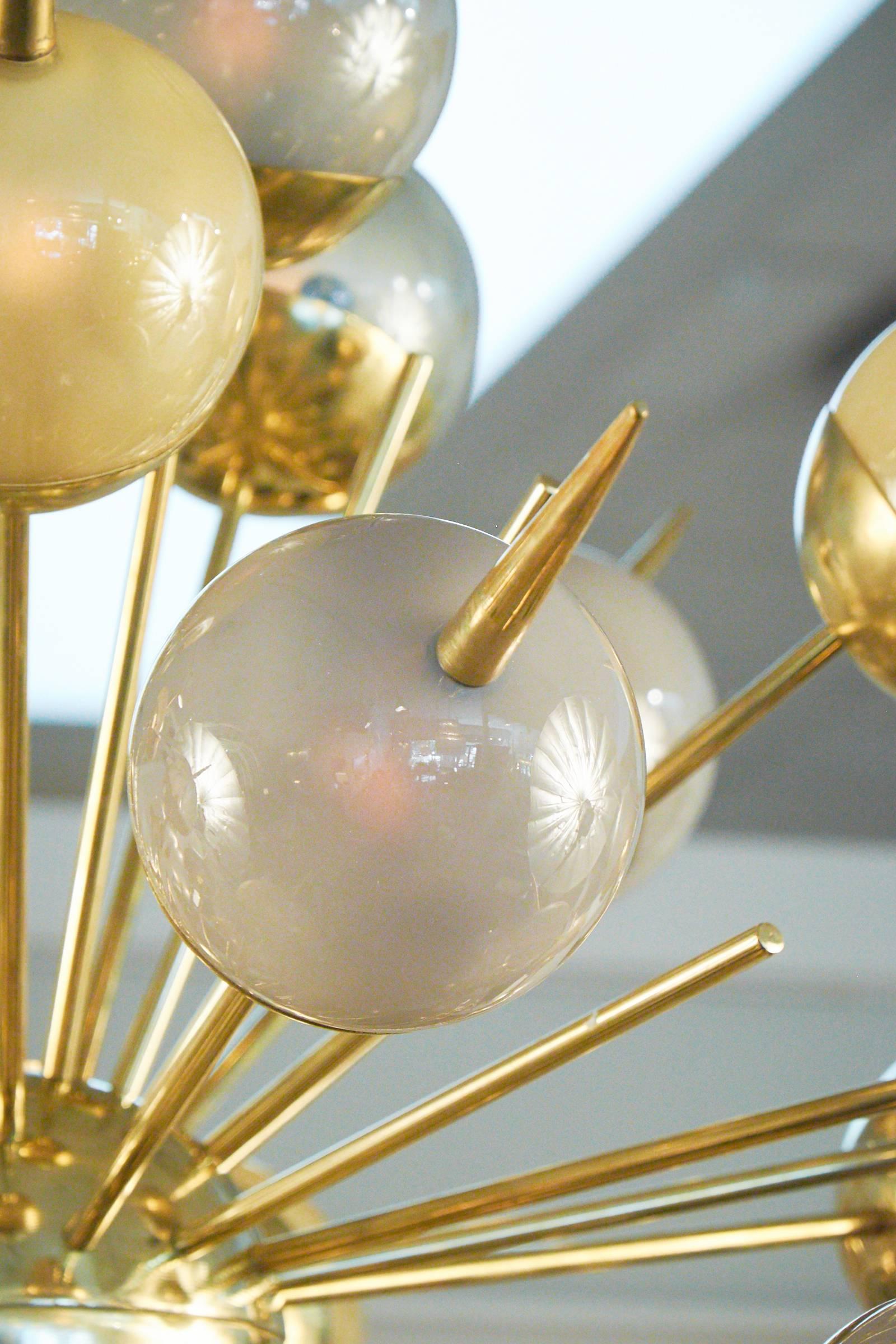 Contemporary Multicolored Murano Glass and Brass Sputnik Chandelier For Sale