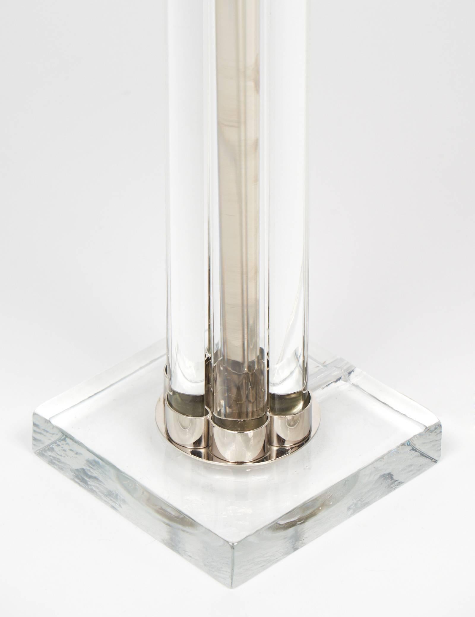 Verre de Murano Paire de lampes de table modernistes en verre de Murano avec tube et chrome en vente