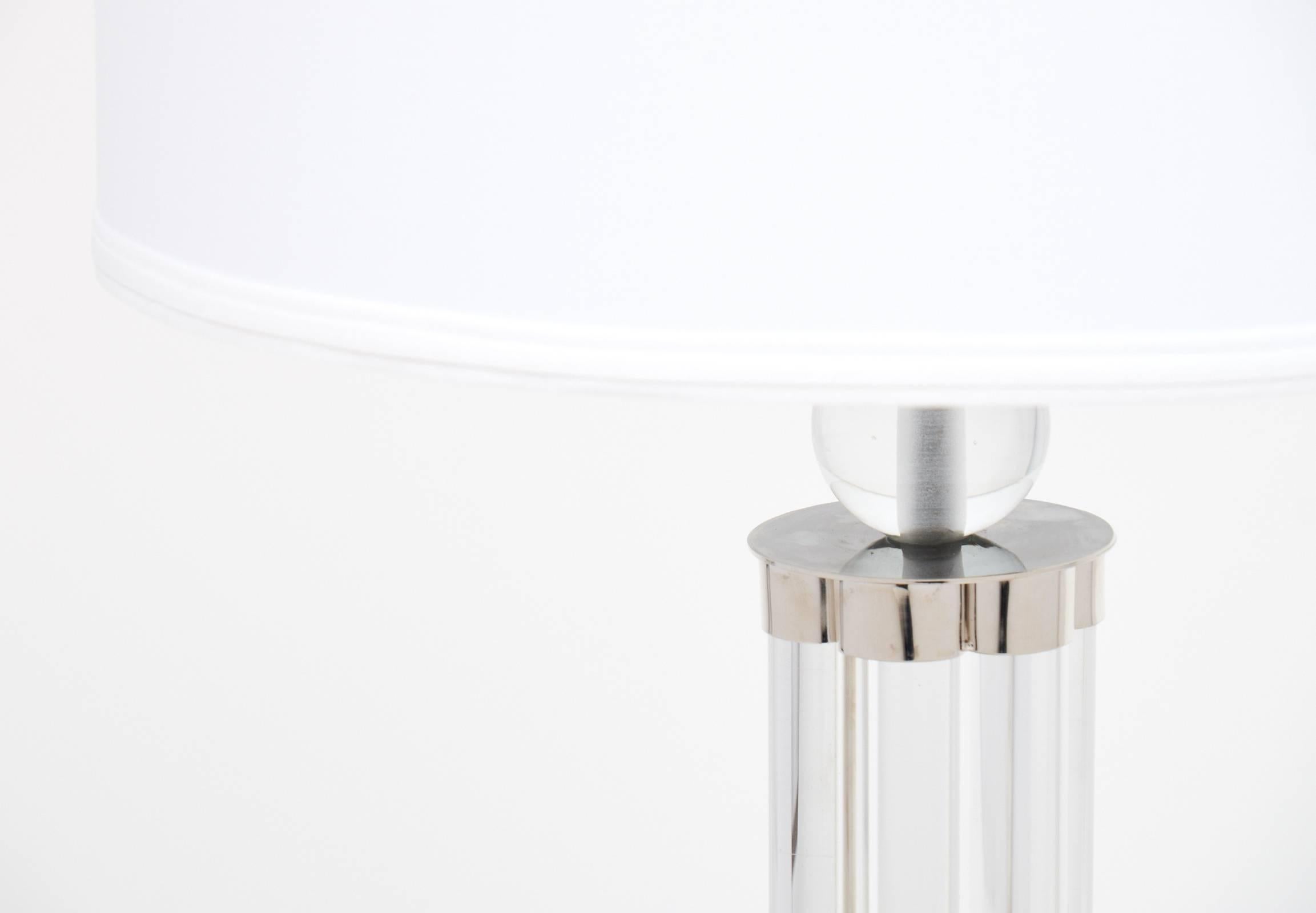 Paire de lampes de table modernistes en verre de Murano avec tube et chrome Excellent état - En vente à Austin, TX