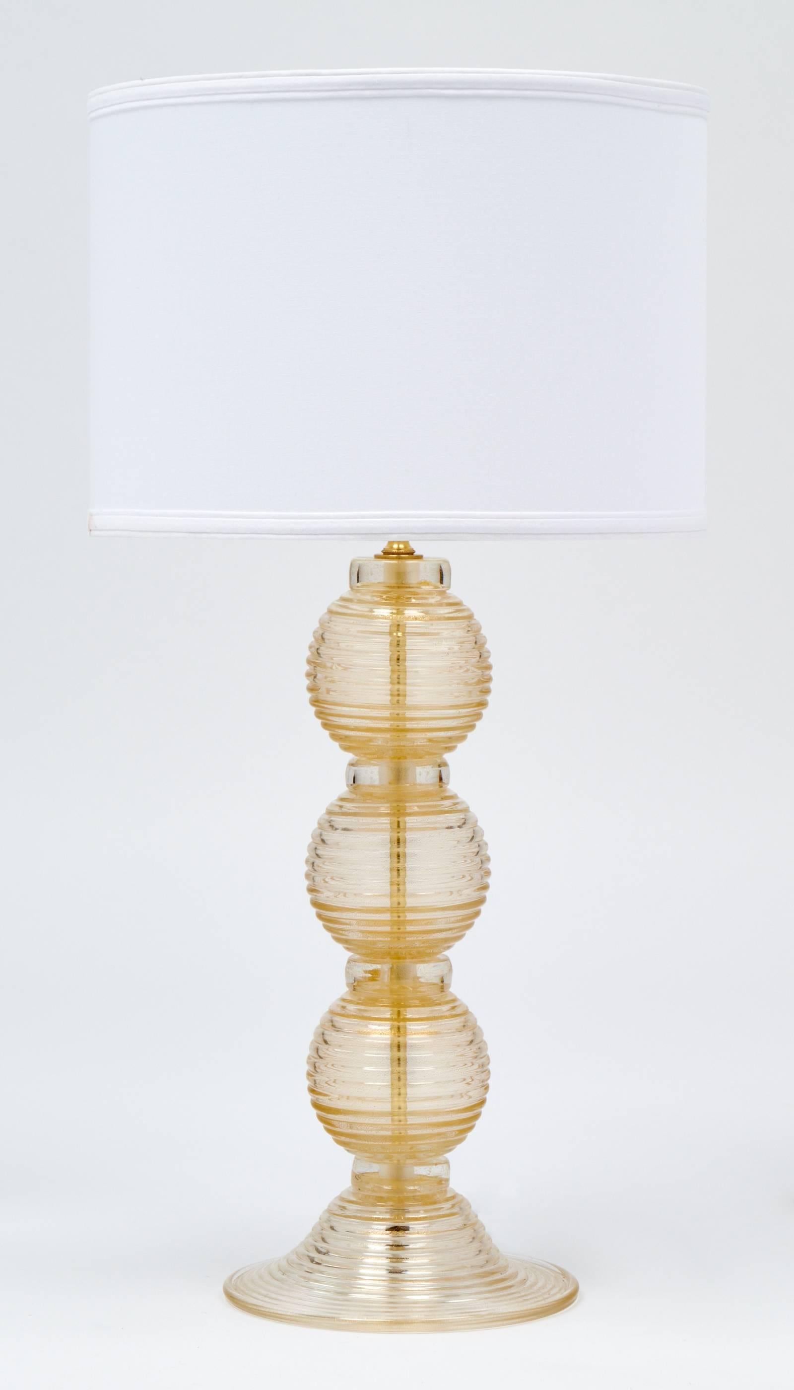 Paar geriffelte Muranoglas-Tischlampen 