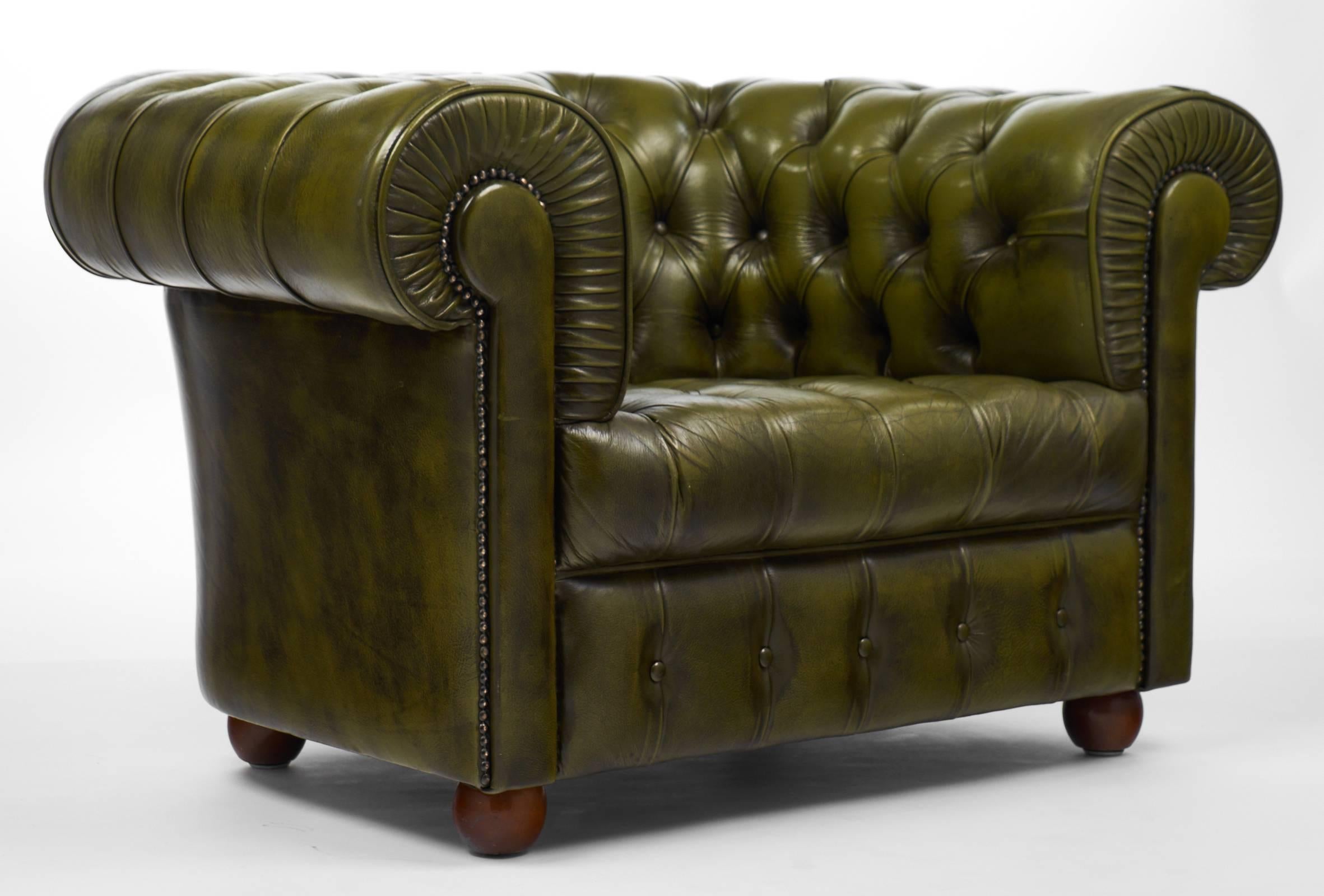 green leather club chairs