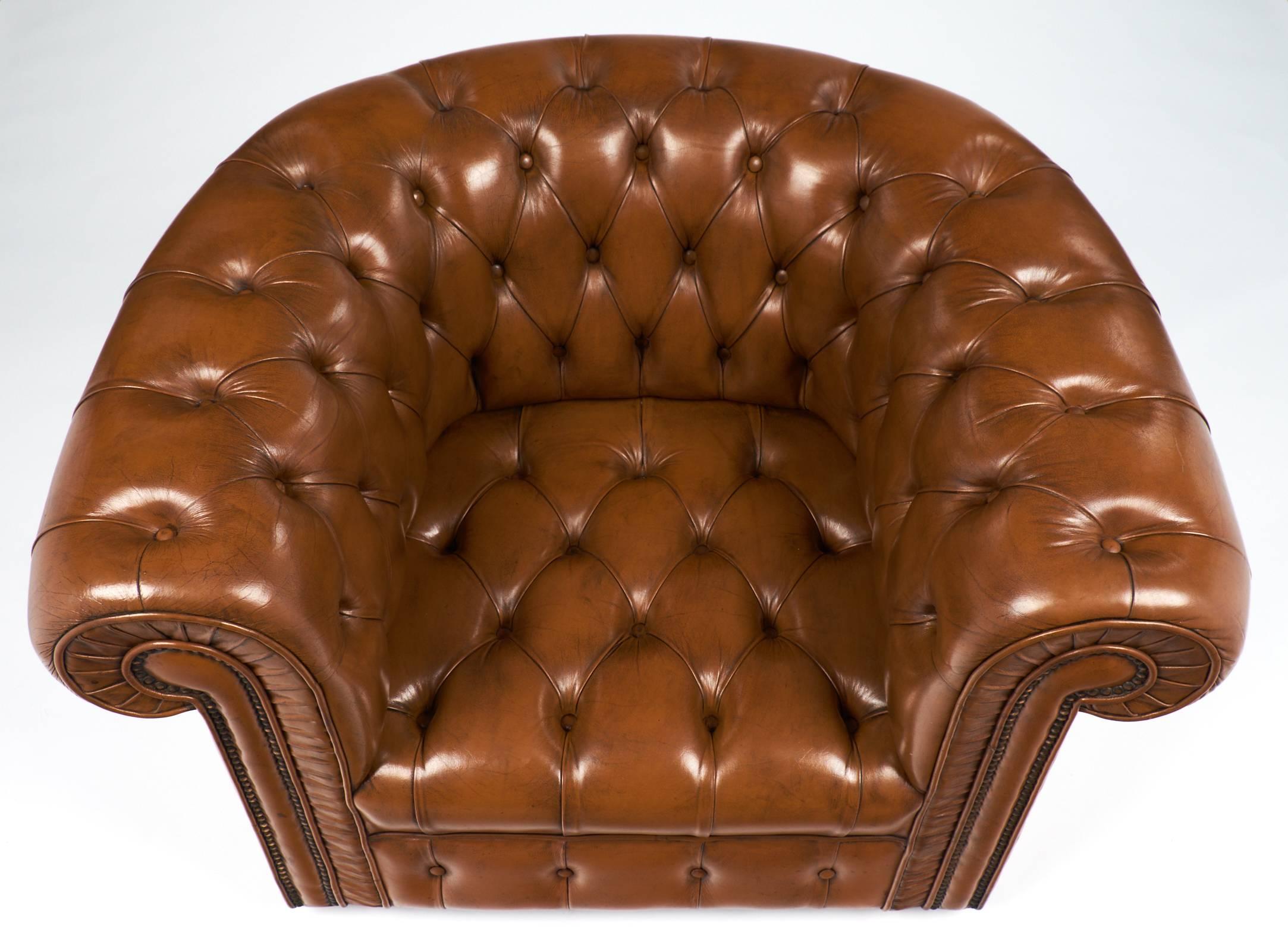 Pair of Vintage Cognac Leather Chesterfield Club Chairs In Excellent Condition In Austin, TX