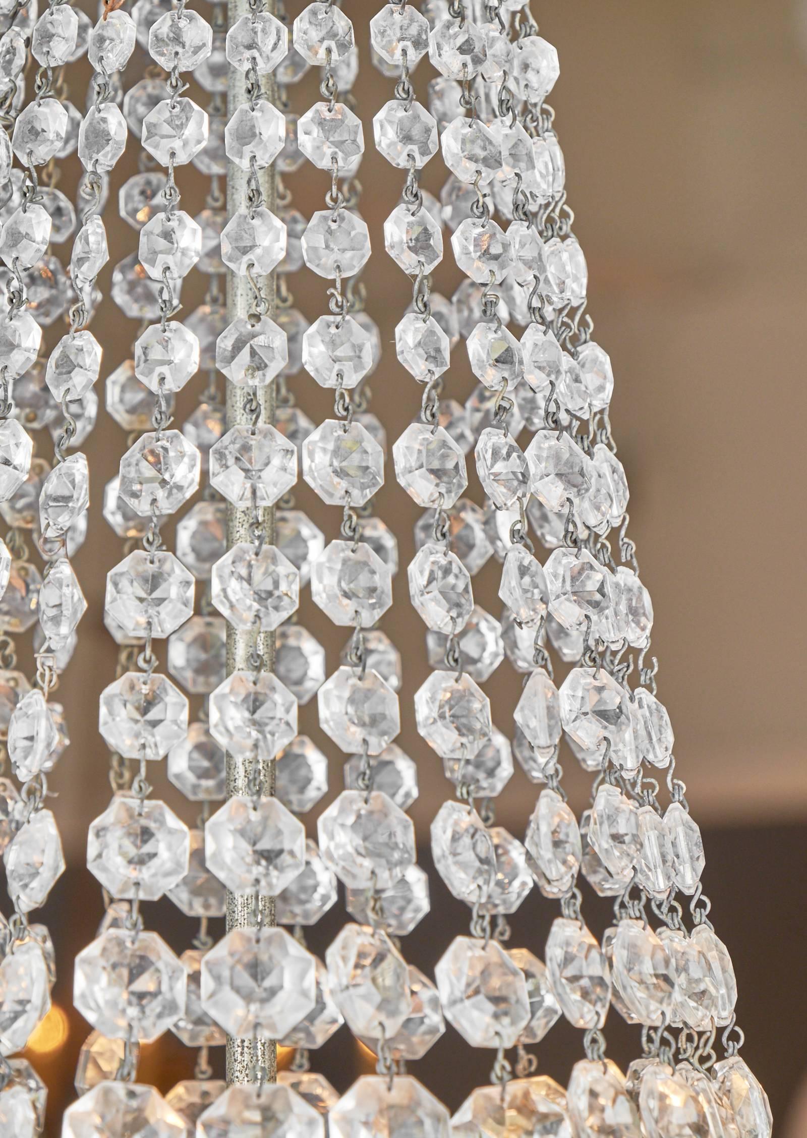 Early 20th Century French Crystal Pendant Chandelier in the Louis XVI Style