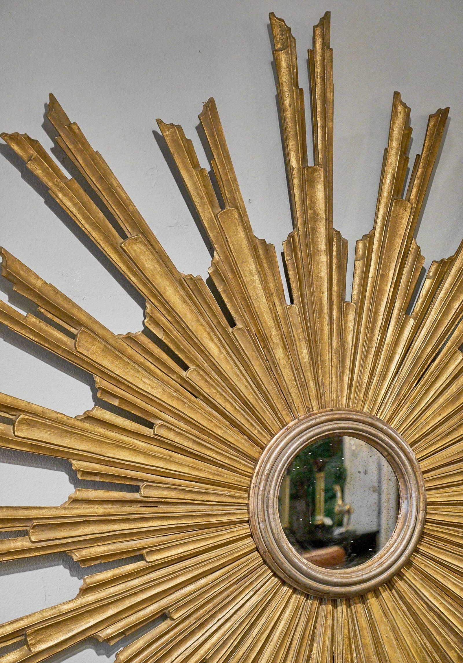 Large Antique Sunburst Mirror from Tuscany In Excellent Condition In Austin, TX