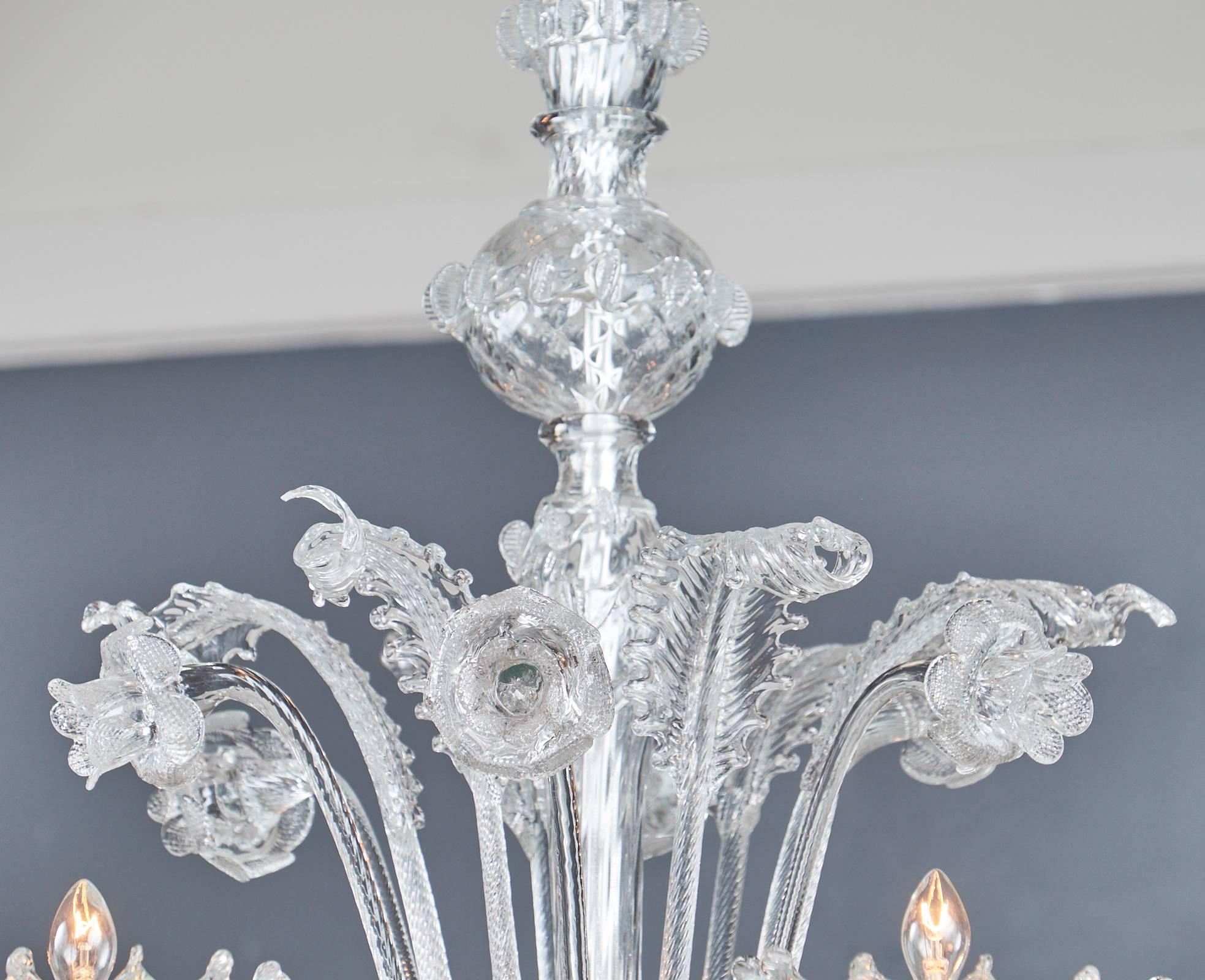 Vintage Italian Murano Glass Chandelier In Excellent Condition In Austin, TX