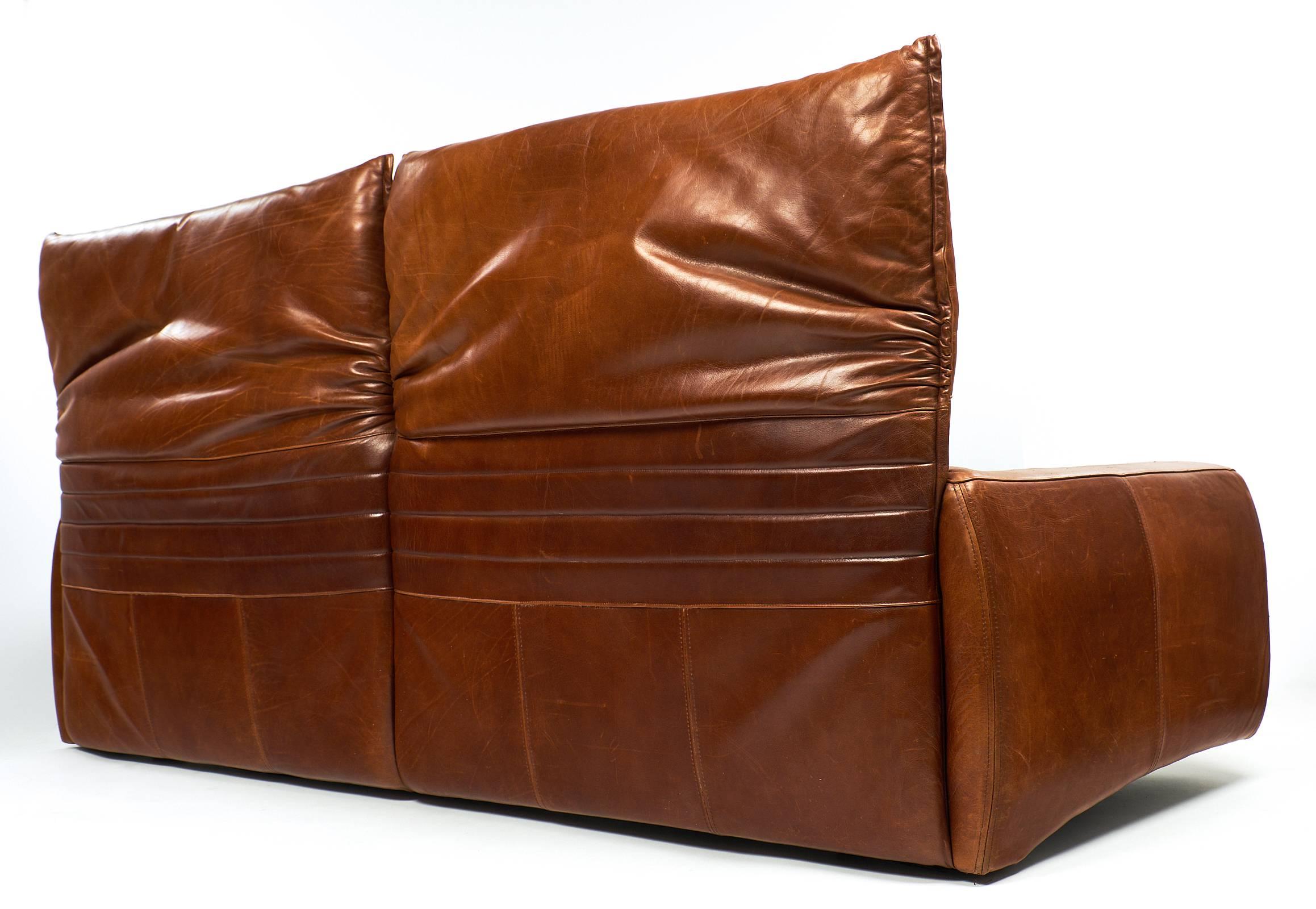 Italian Leather Vintage Sofa with Foldable Back 1